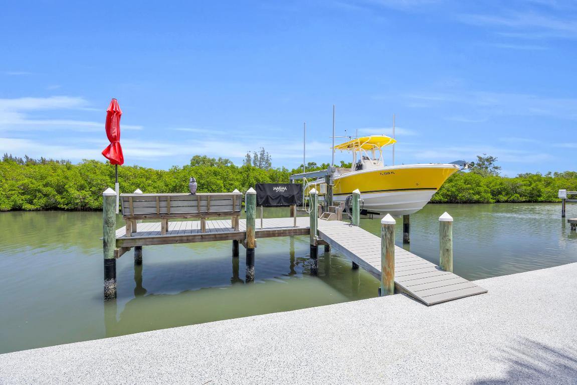 376 Live Oak Vero Beach, FL 32963