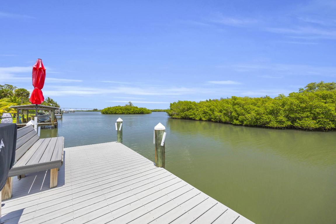 376 Live Oak Vero Beach, FL 32963