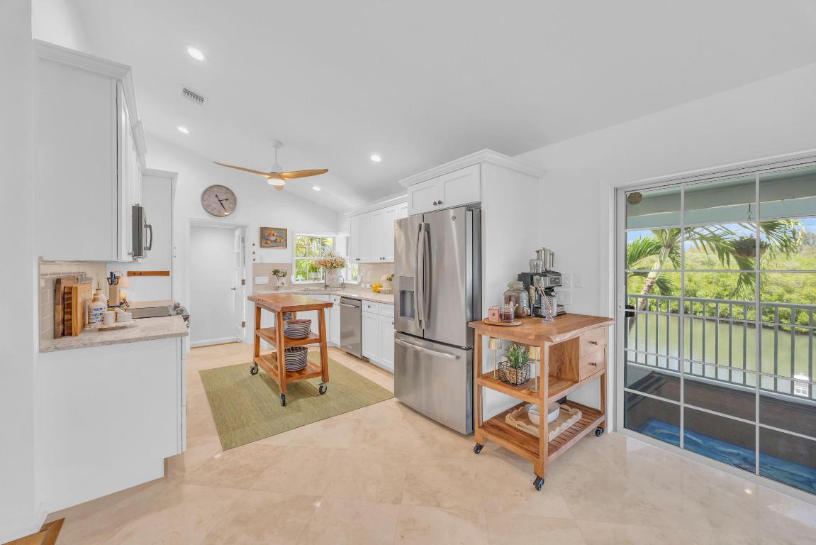 376 Live Oak Vero Beach, FL 32963