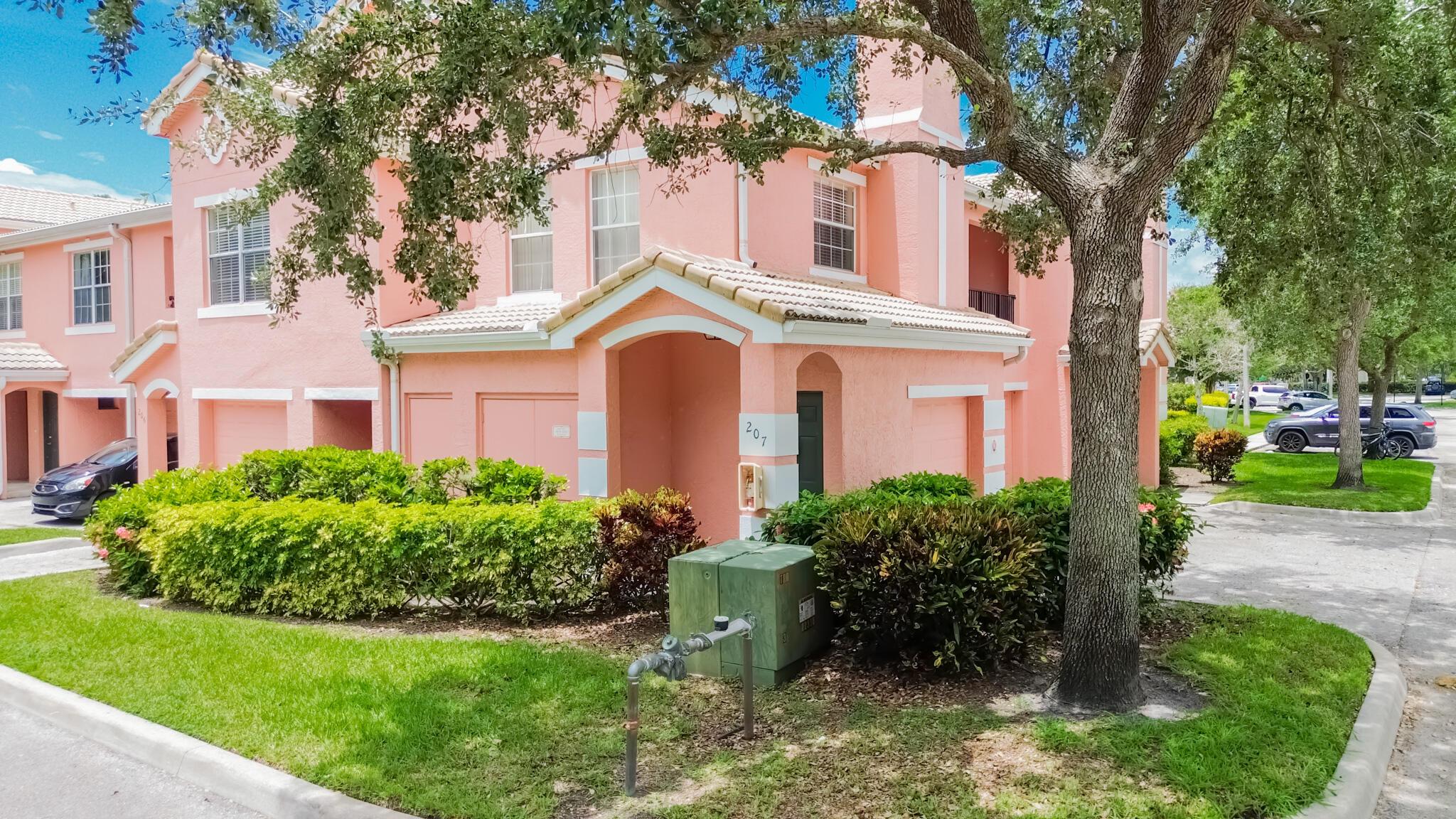 118 SW Peacock Blvd #10-207