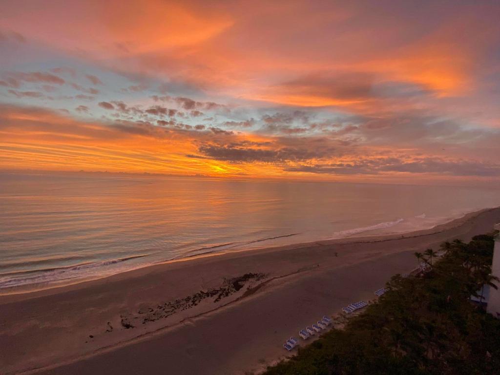 100 Ocean Trl #1403 Jupiter, FL 33477