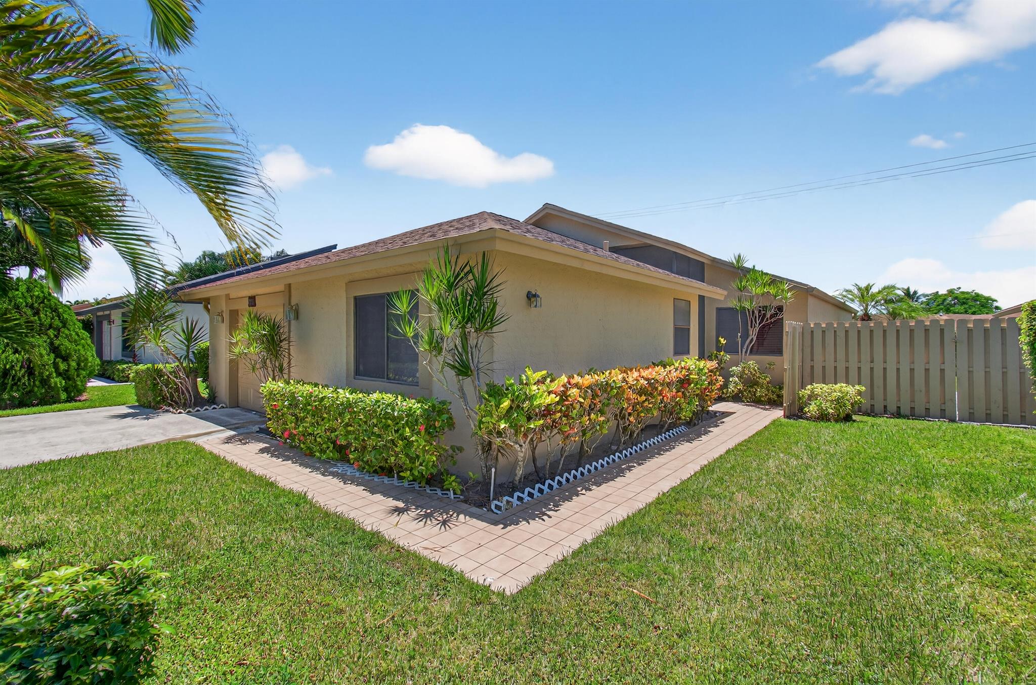 3250 NW 10th St