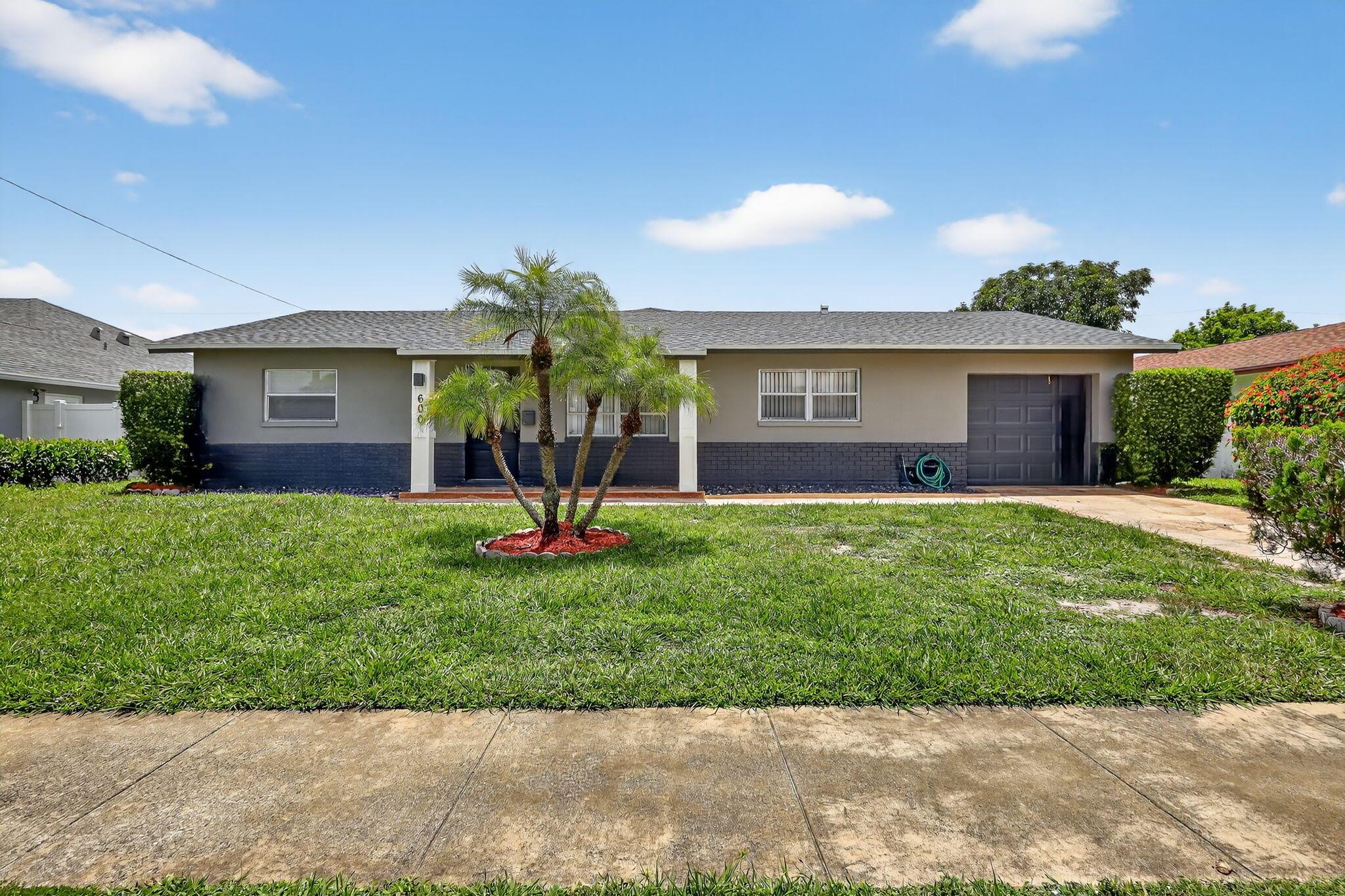 600 S Mangonia Cir