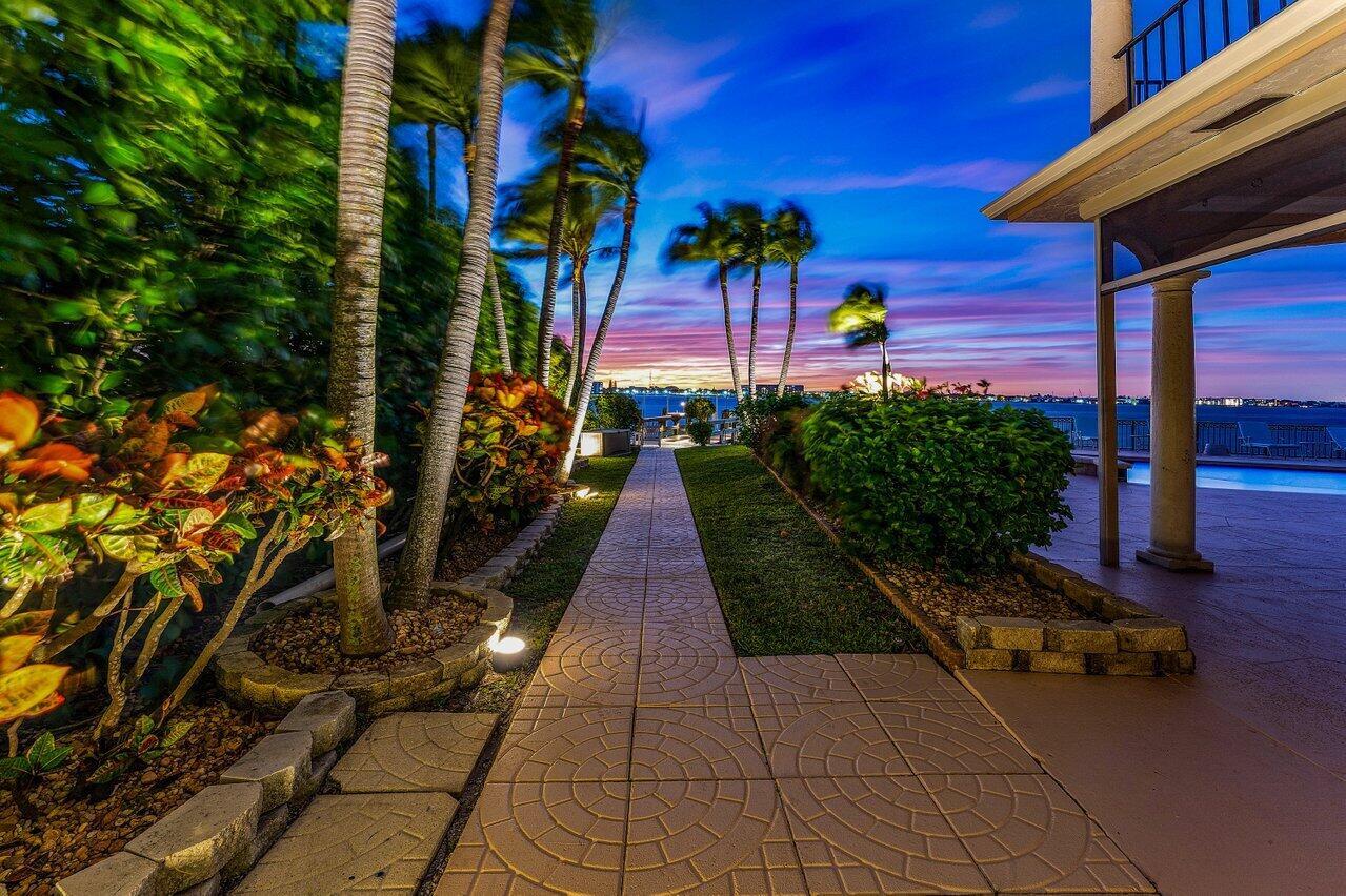 1010 Pine Pt Rd Singer Island, FL 33404