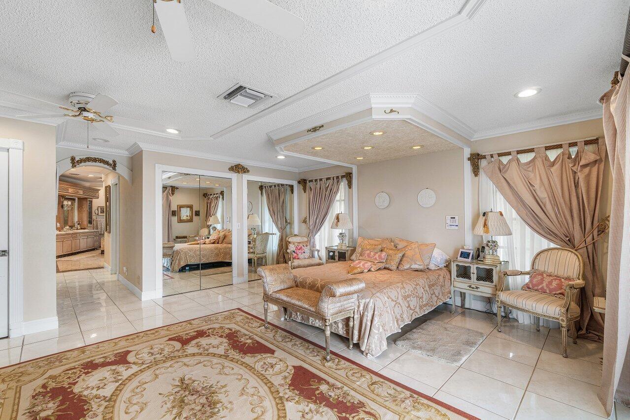 1010 Pine Pt Rd Singer Island, FL 33404