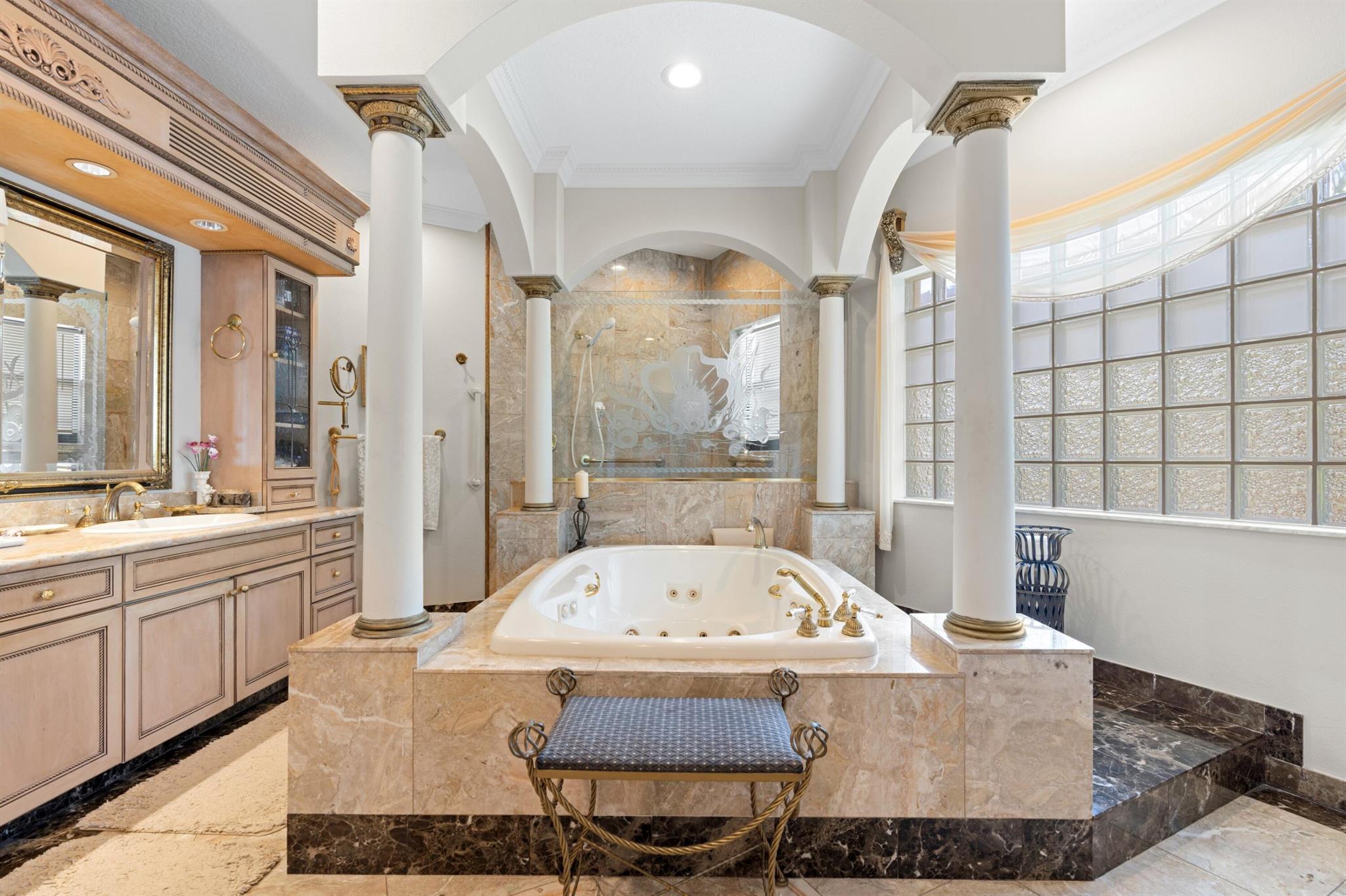 1010 Pine Pt Rd Singer Island, FL 33404