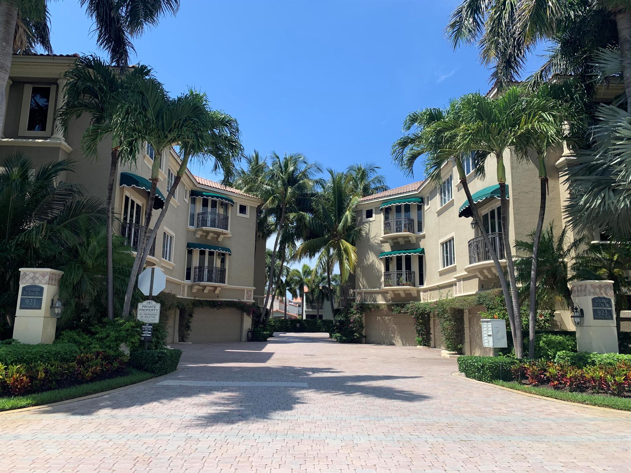 921 Osceola Dr #8