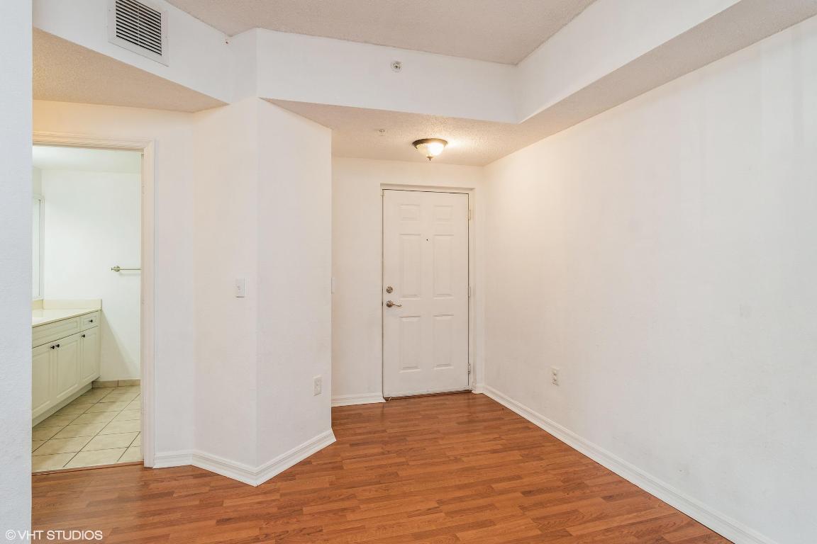 2725 Anzio #102 Palm Beach Gardens, FL 33410