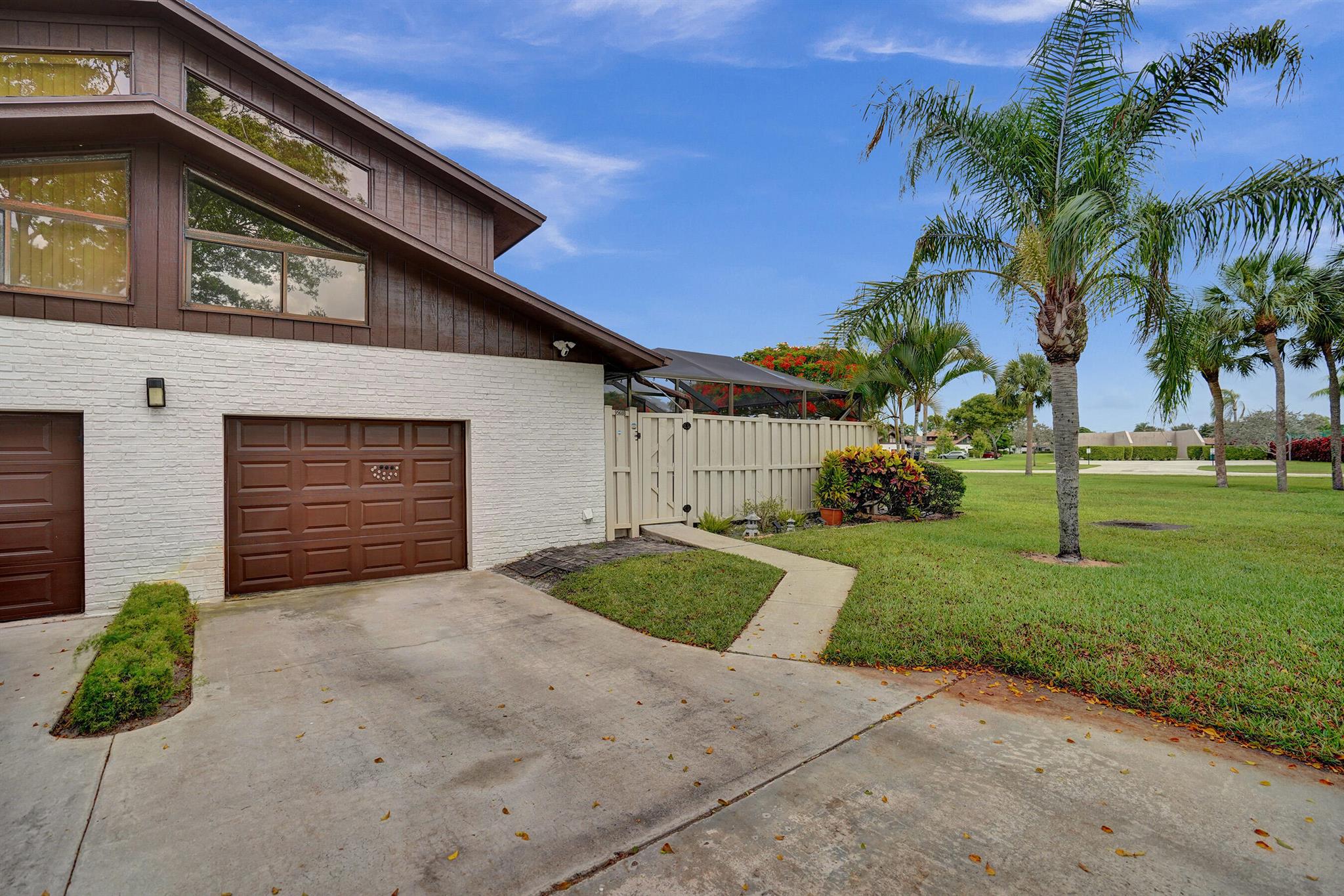 9568 Boca Gdns Pkwy #B