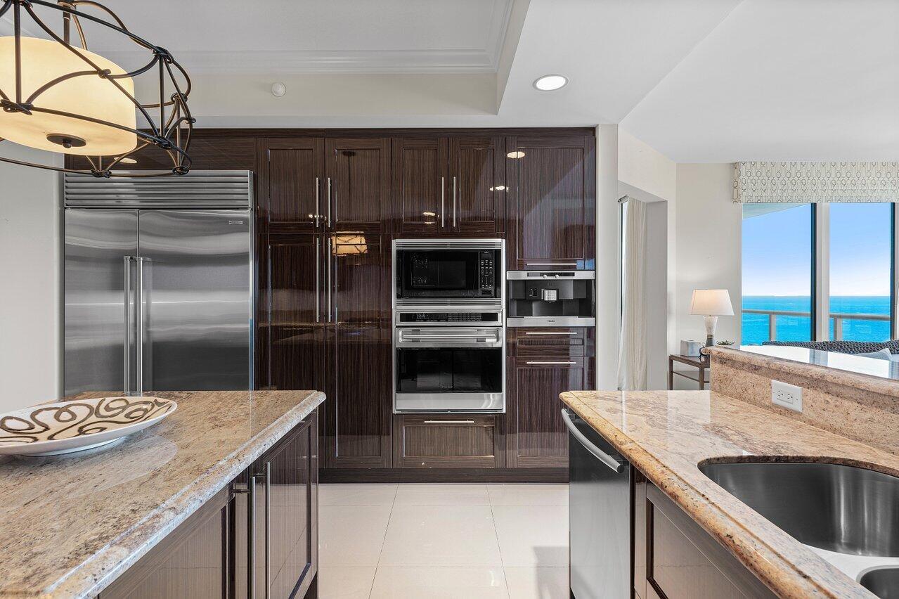 2700 N Ocean Dr #2203a Singer Island, FL 33404