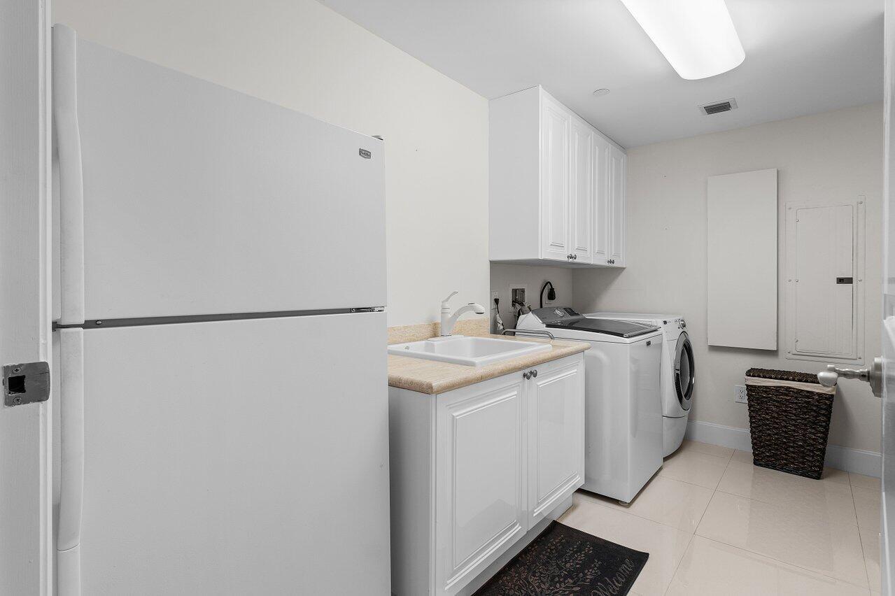 2700 N Ocean Dr #2203a Singer Island, FL 33404