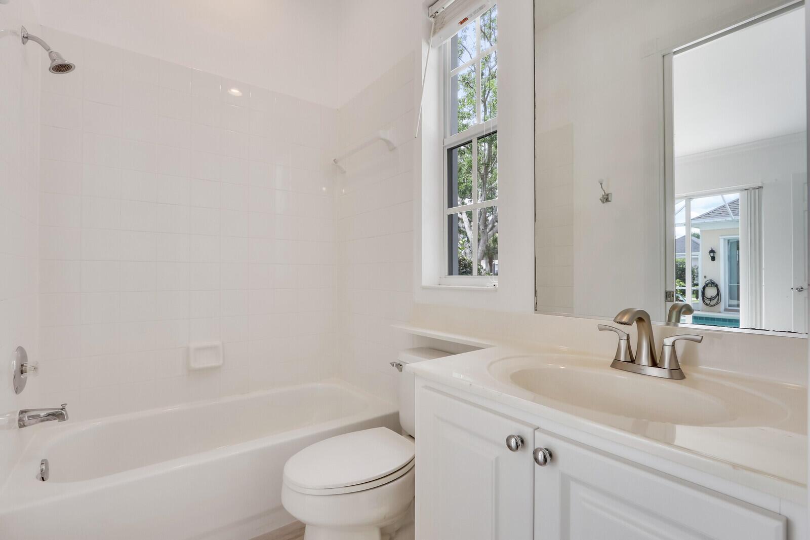 122 Marlberry Cir Jupiter, FL 33458