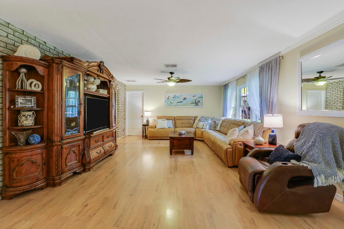 4877 Northlake Palm Beach Gardens, FL 33418