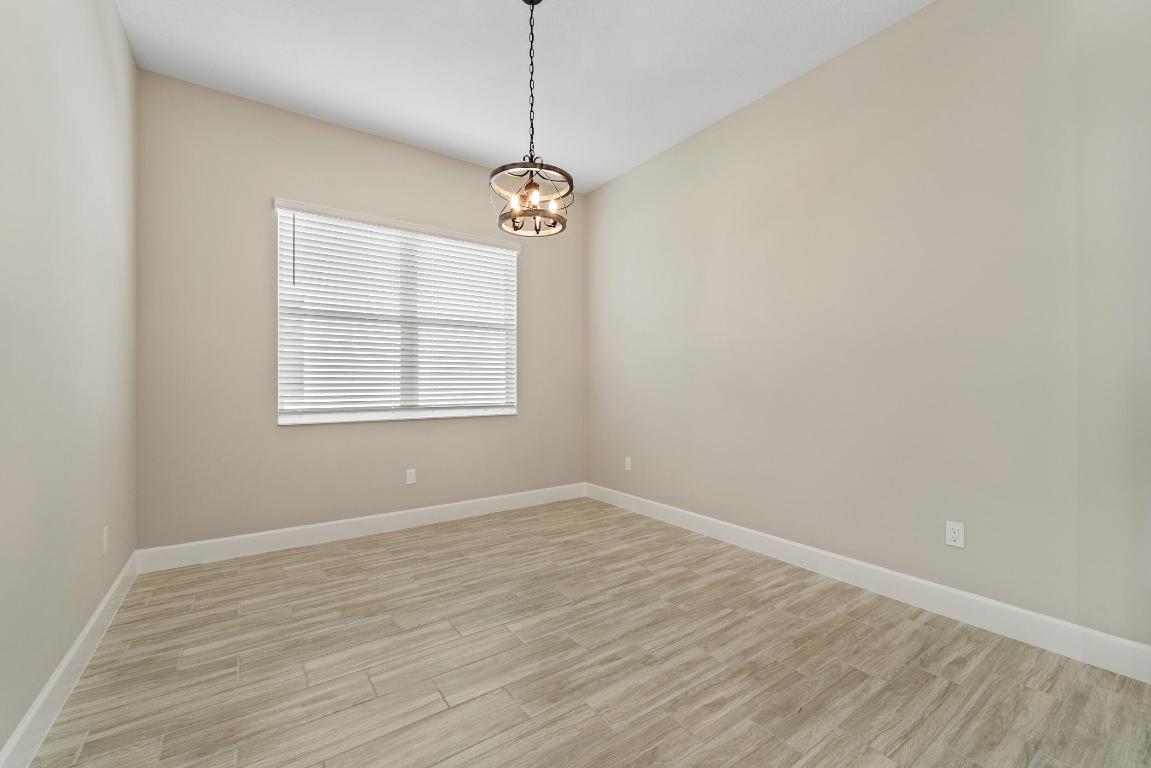 5735 Shore Pine Westlake, FL 33470