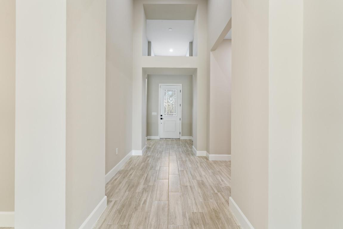 5735 Shore Pine Westlake, FL 33470