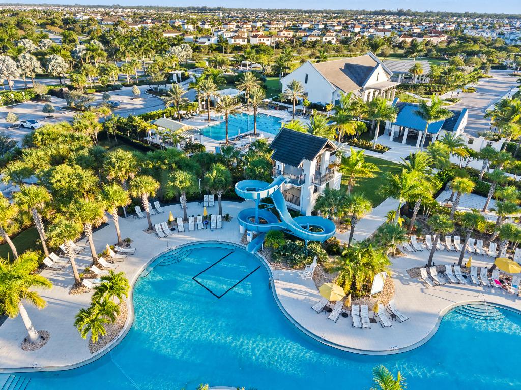 5735 Shore Pine Westlake, FL 33470