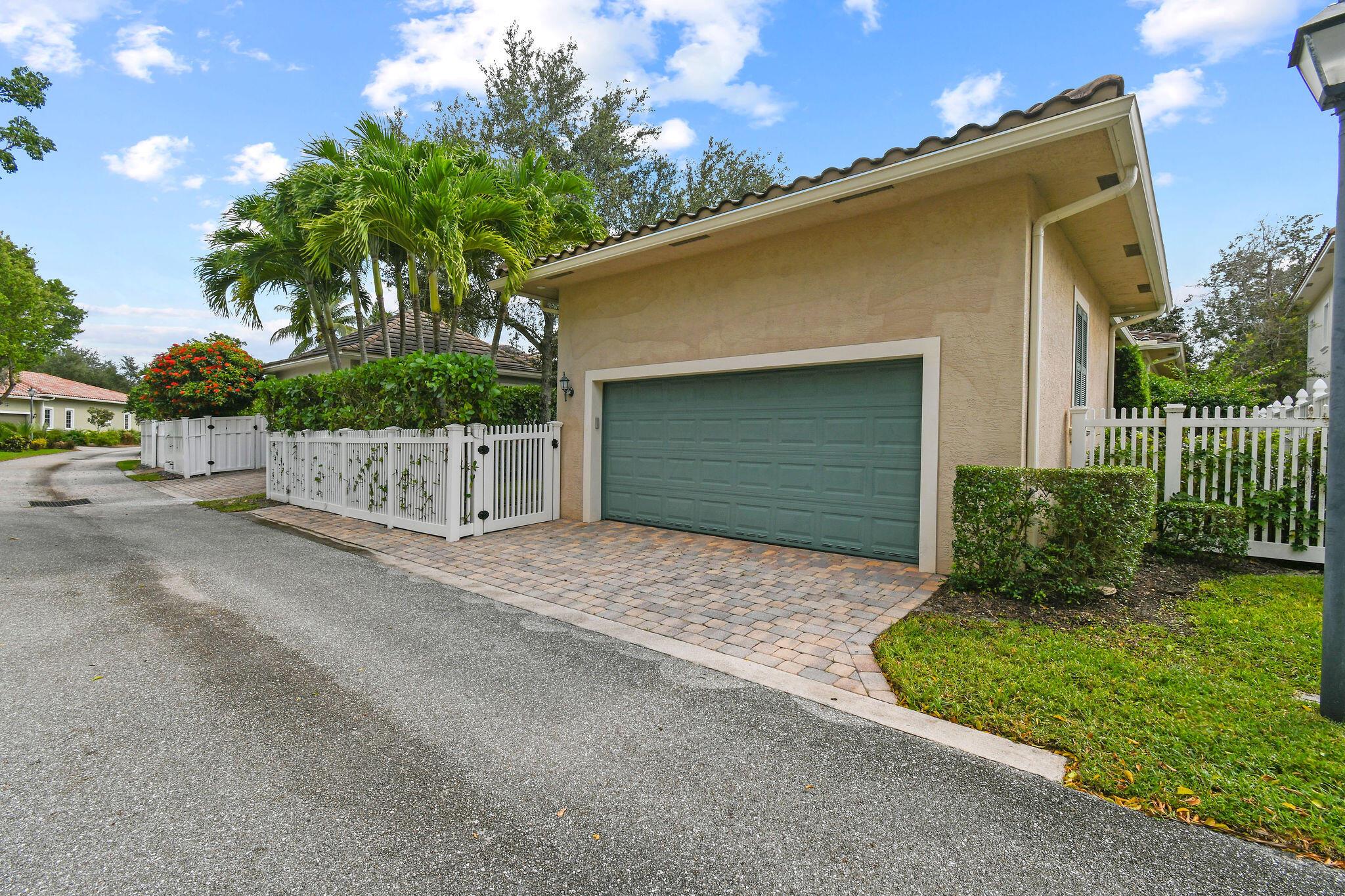 167 Arklow Ave Jupiter, FL 33458