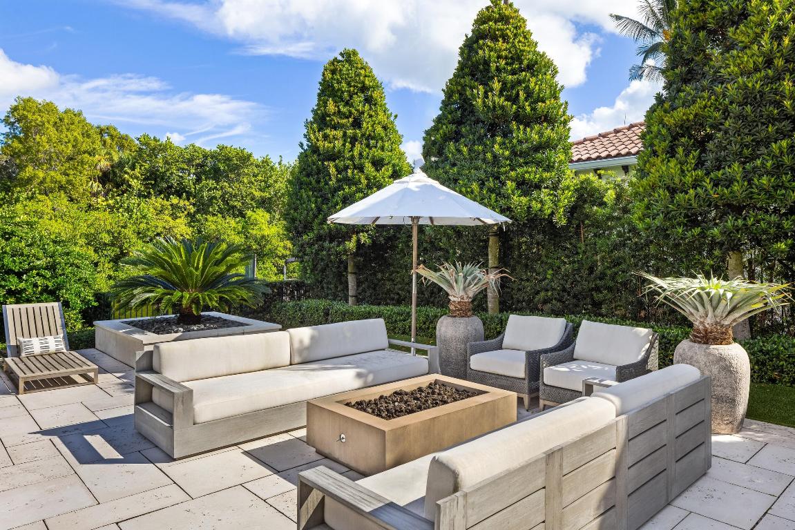 853 Harbour Isle Pl North Palm Beach, FL 33410