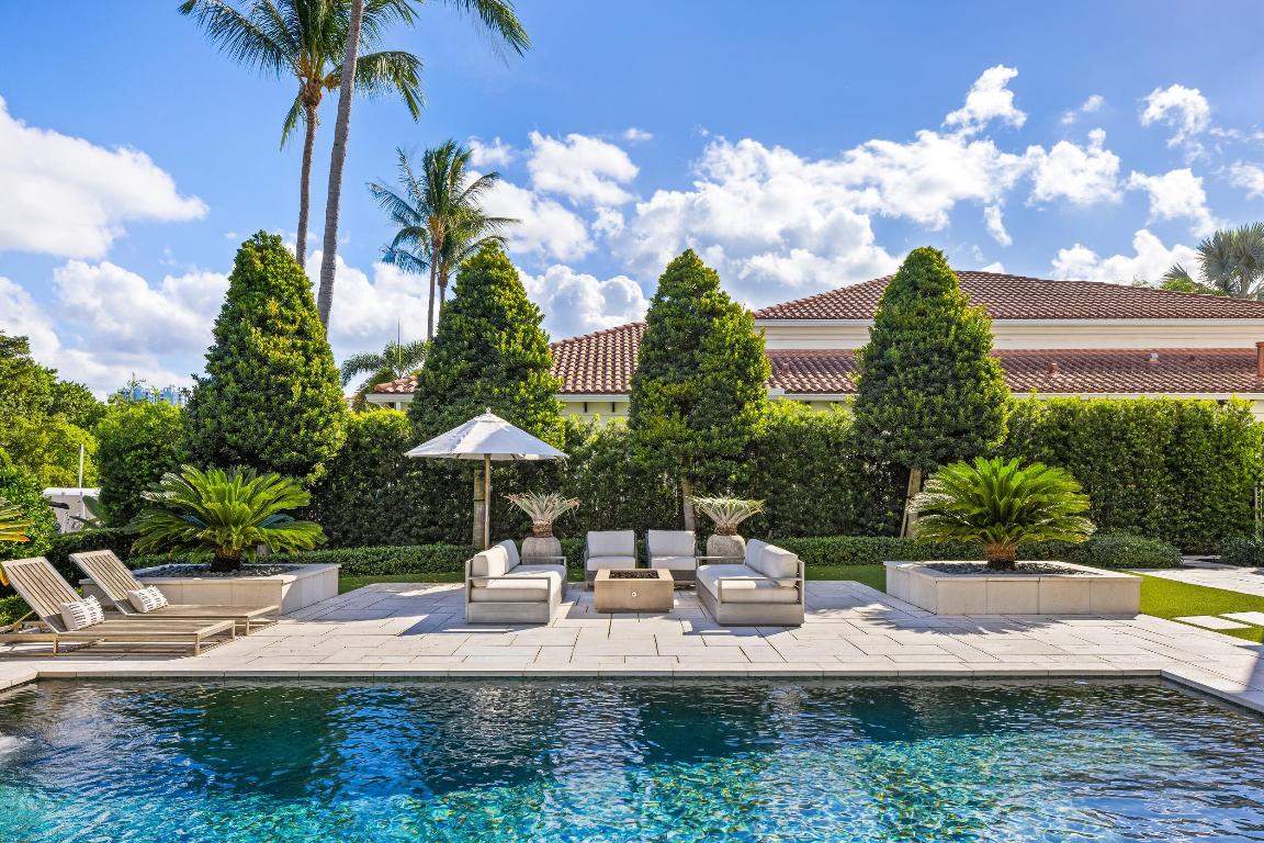 853 Harbour Isle Pl North Palm Beach, FL 33410