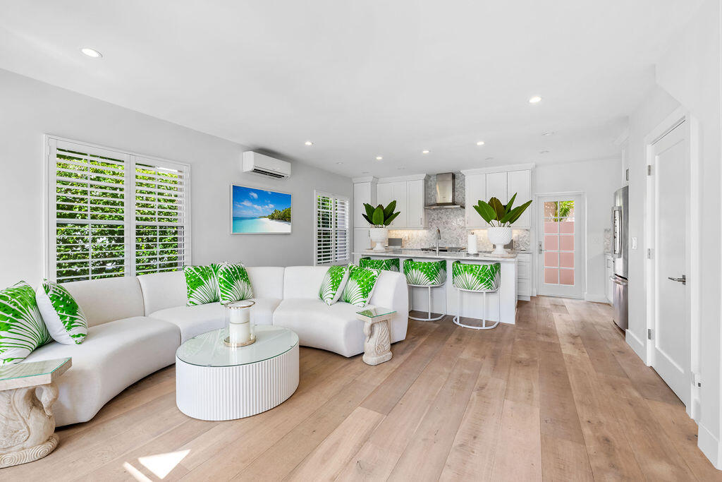 173 Peruvian Ave #5 Palm Beach, FL 33480