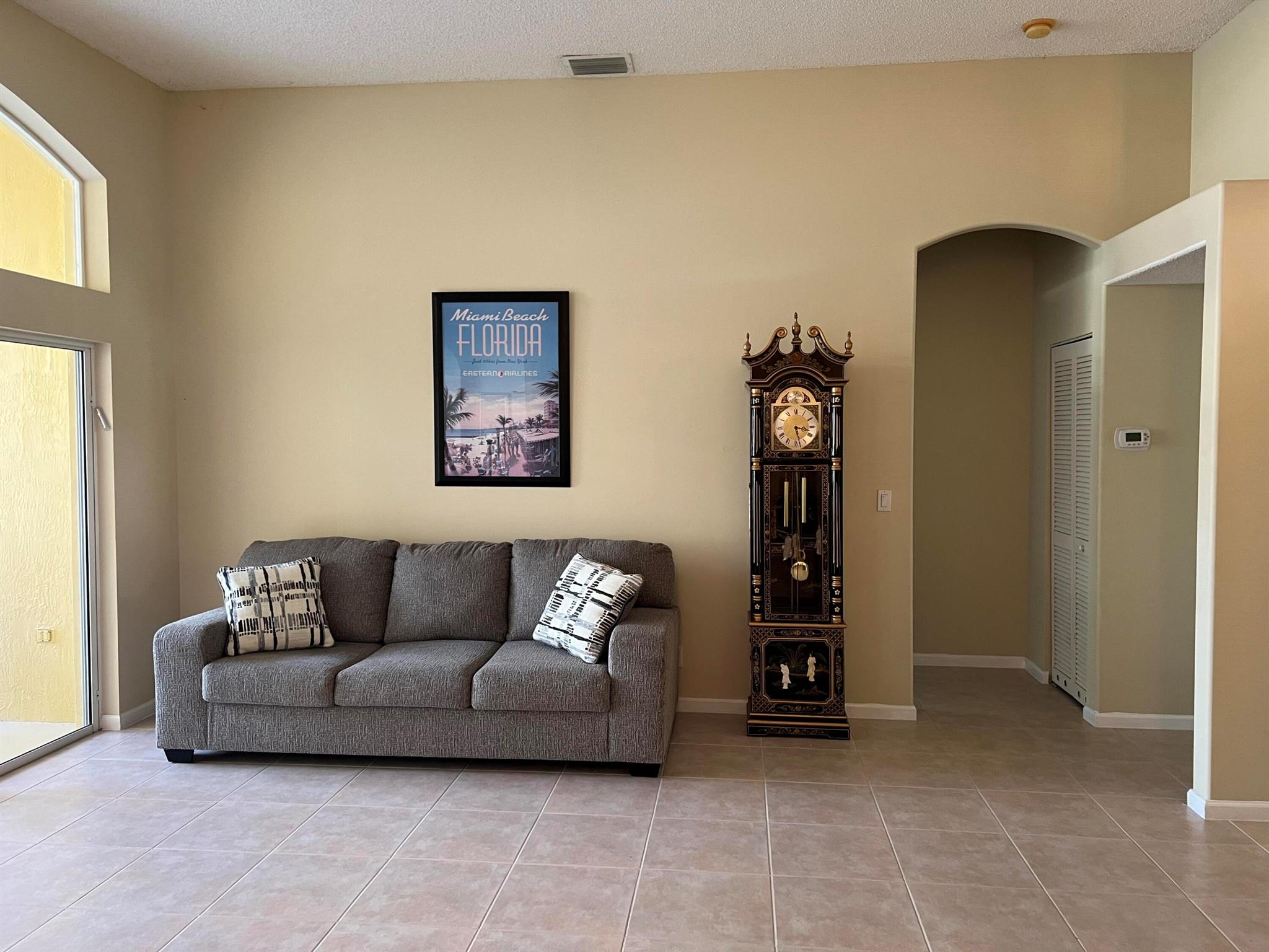 6206 Indian Frst Cir Lake Worth, FL 33463