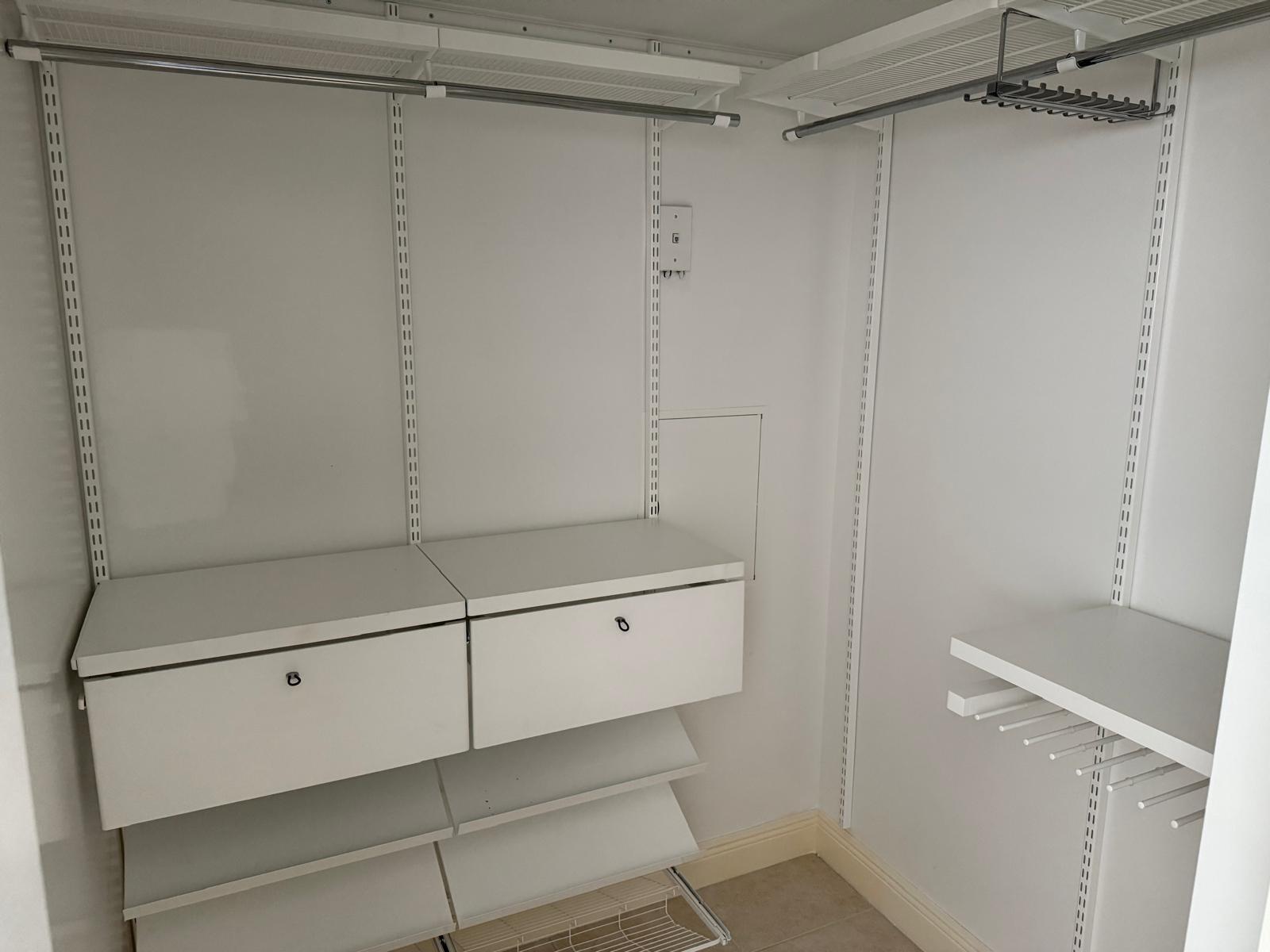 7275 SW 90th #311 Miami, FL 33156