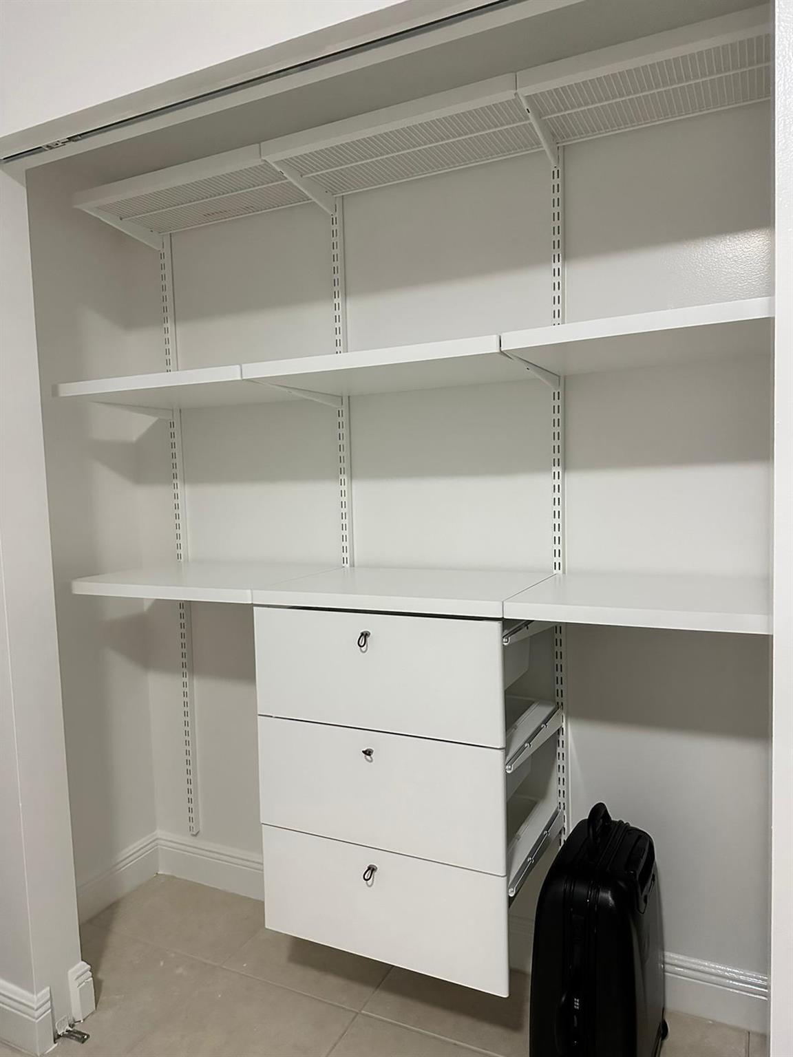 7275 SW 90th Way #311 Miami, FL 33156