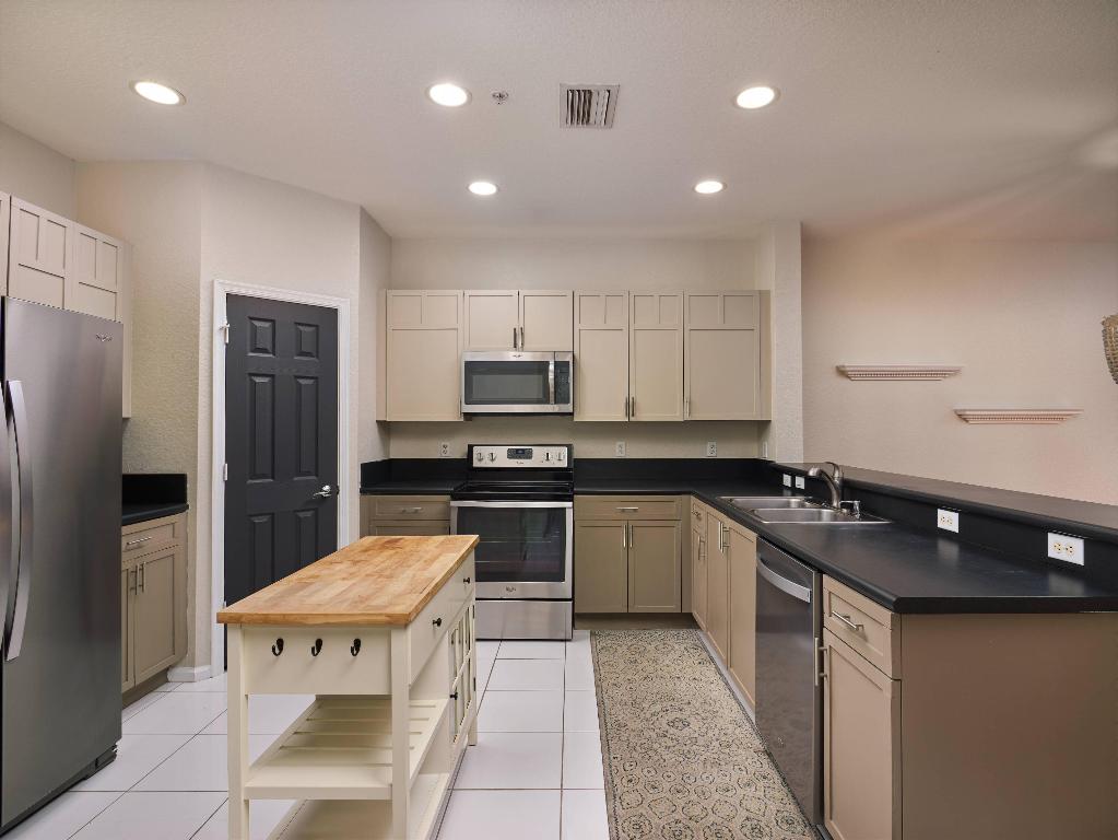 463 Schoolhouse Jupiter, FL 33458