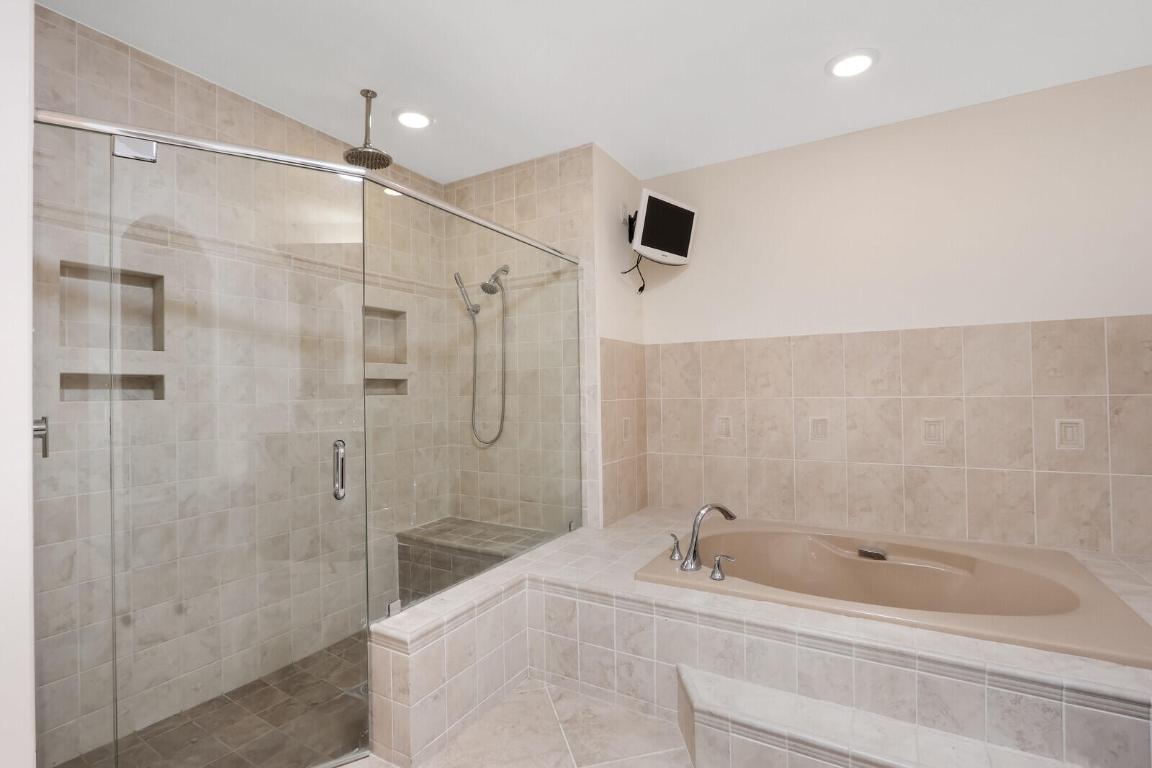 329 Leeward Jupiter, FL 33477