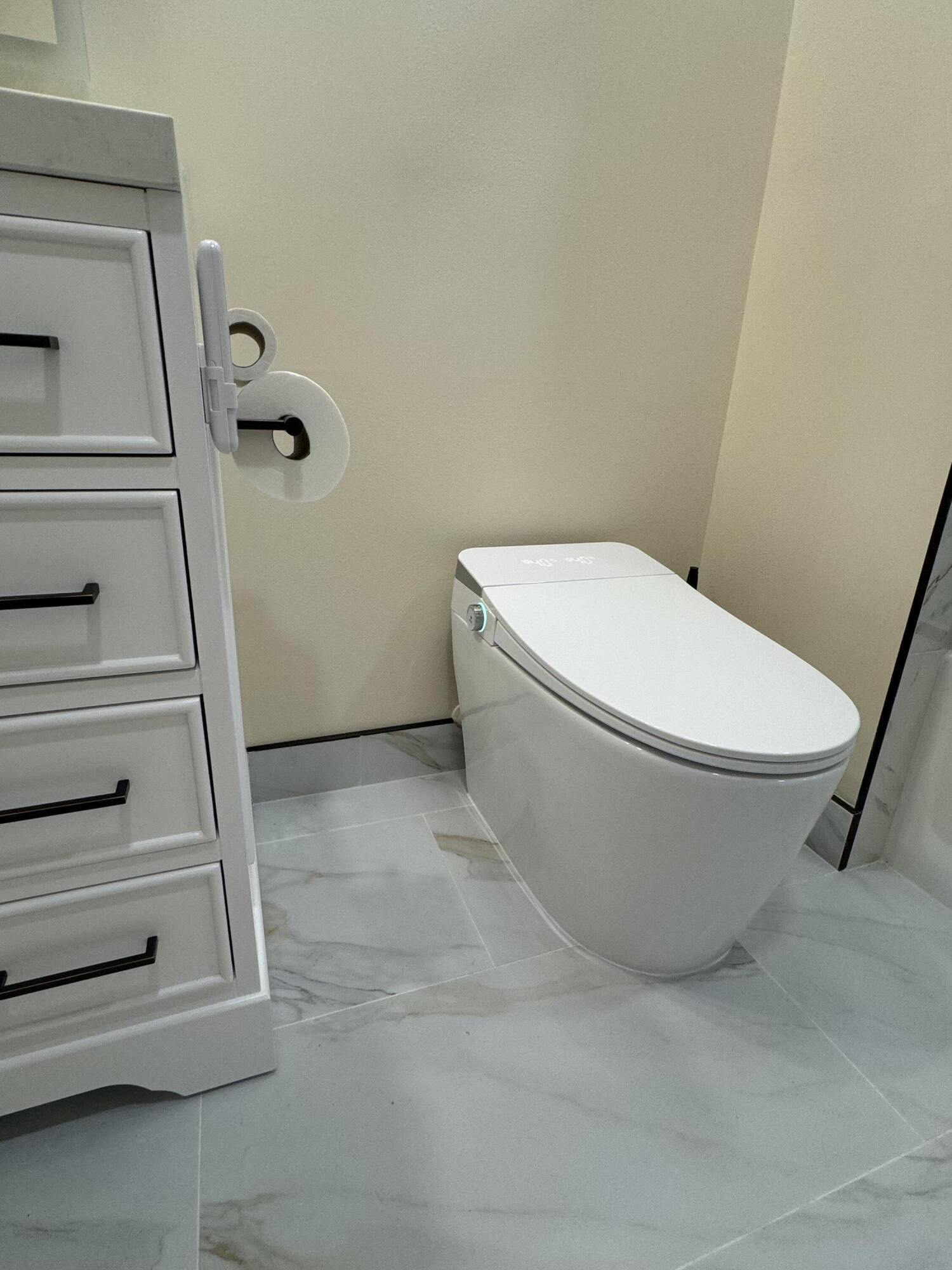 image 2080 Ocean Drive9