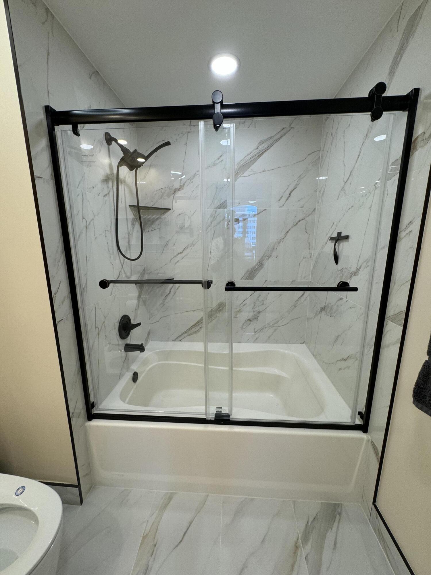 image 2080 Ocean Drive10