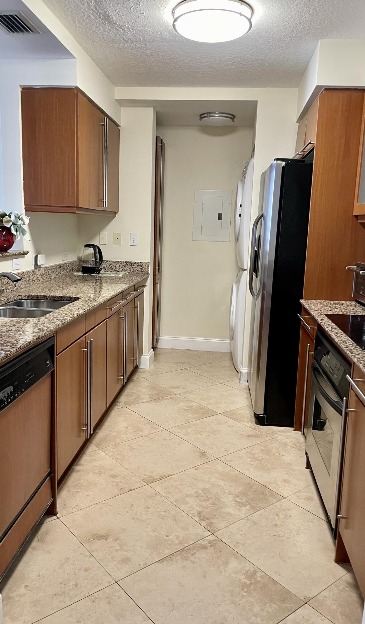 image 2080 Ocean Drive18