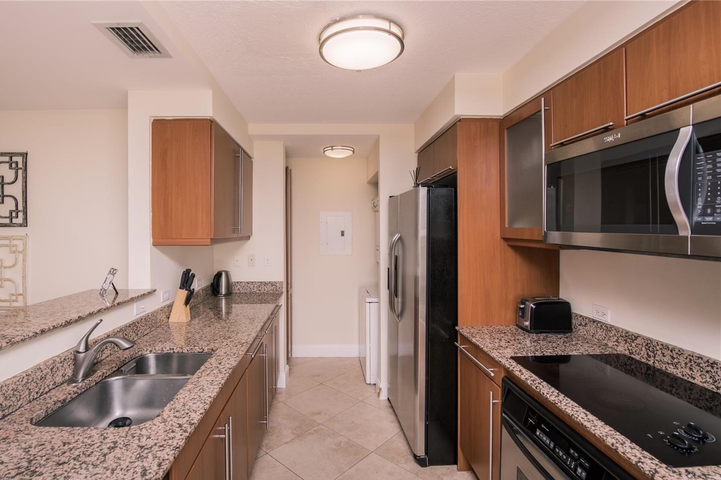 image 2080 Ocean Drive23