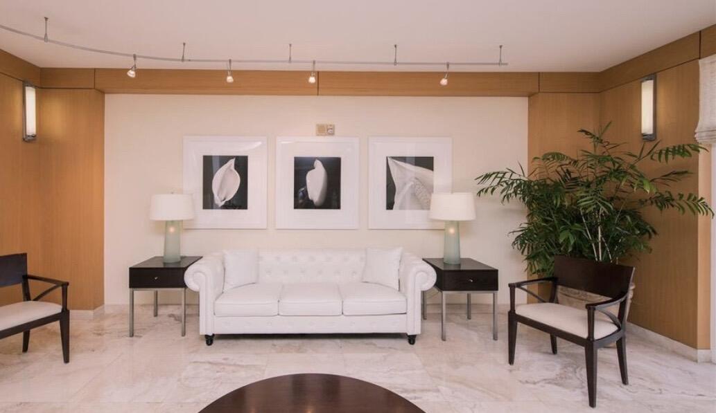 image 2080 Ocean Drive28