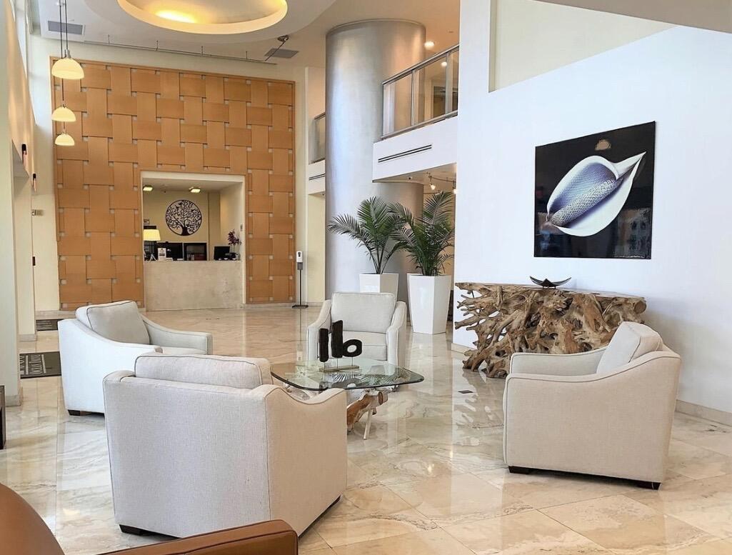 image 2080 Ocean Drive41