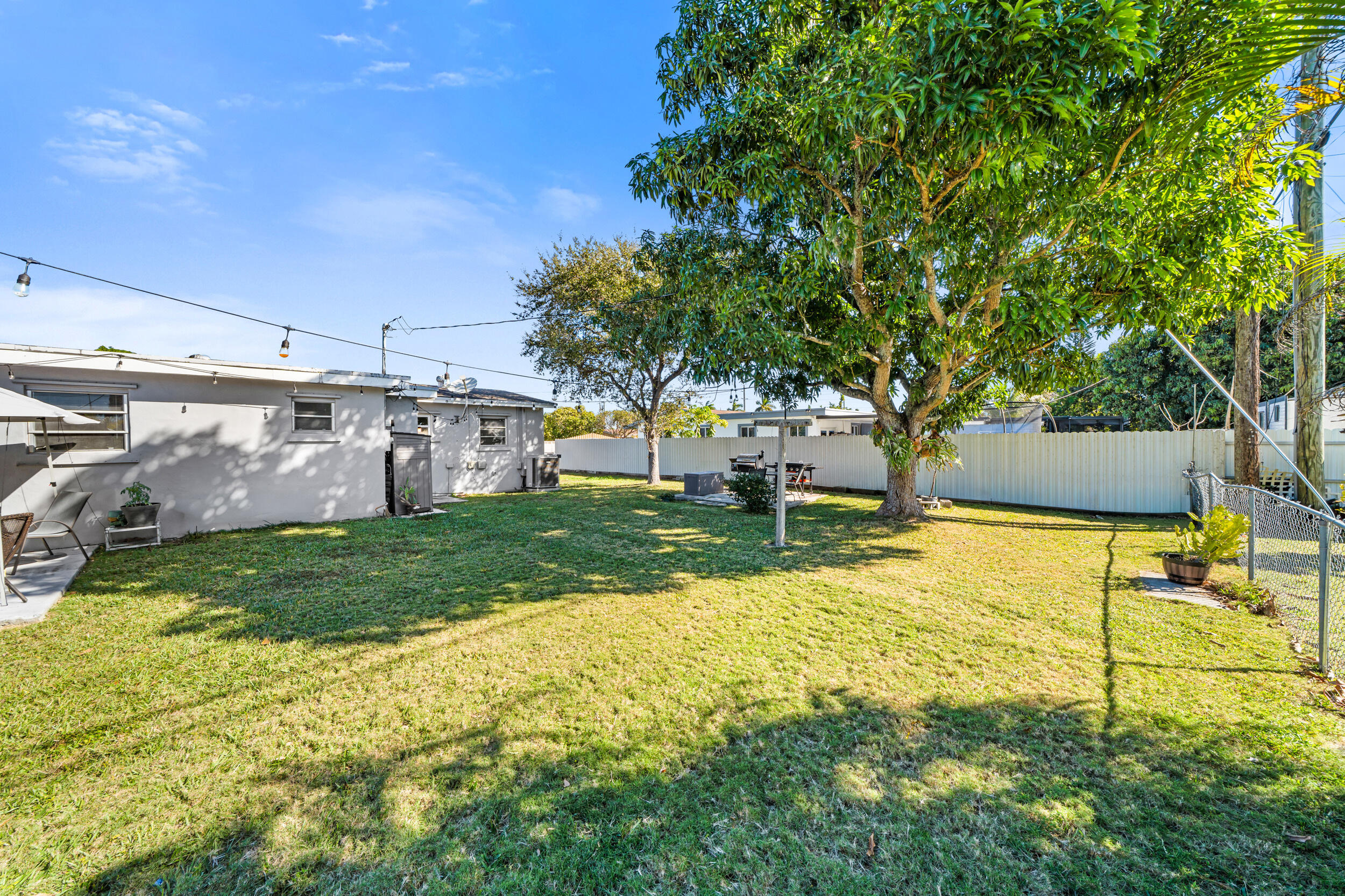 10730 SW 151st Miami, FL 33176