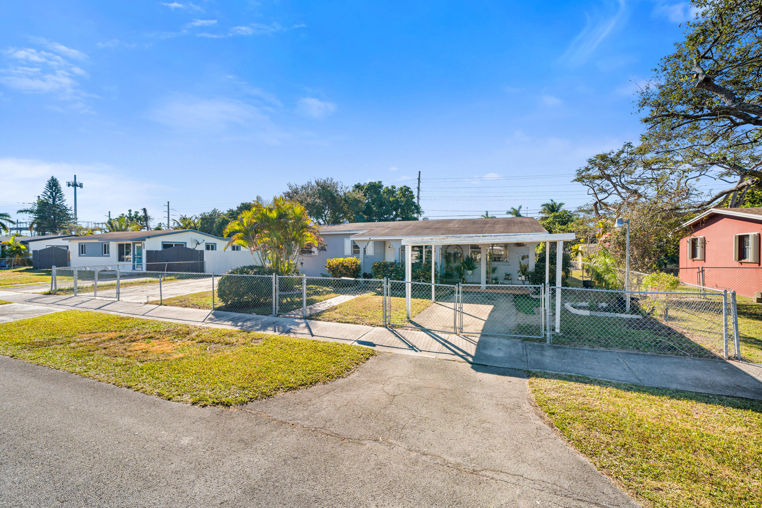 10730 SW 151st Miami, FL 33176