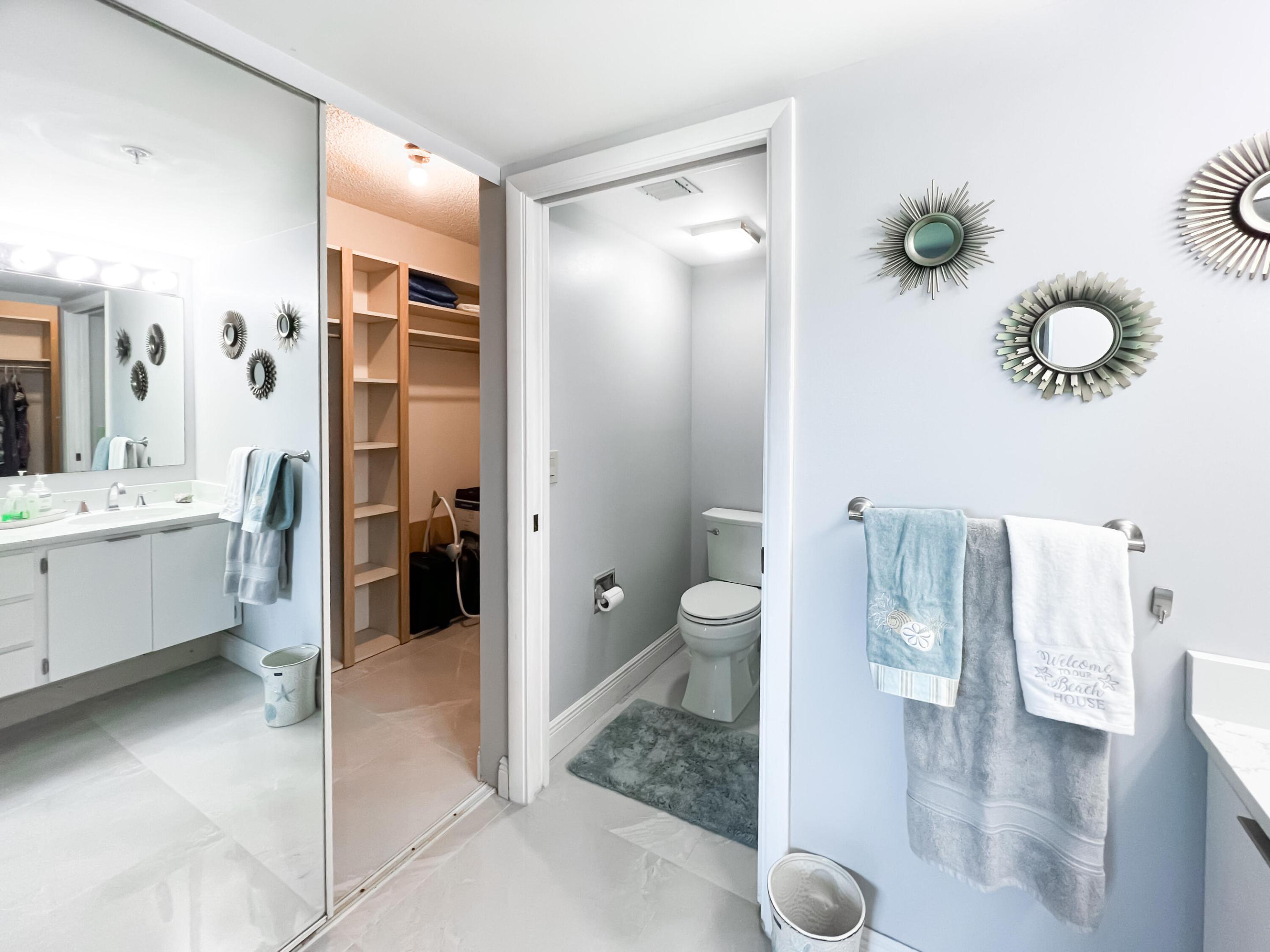 301 Ocean Blfs #202 Jupiter, FL 33477