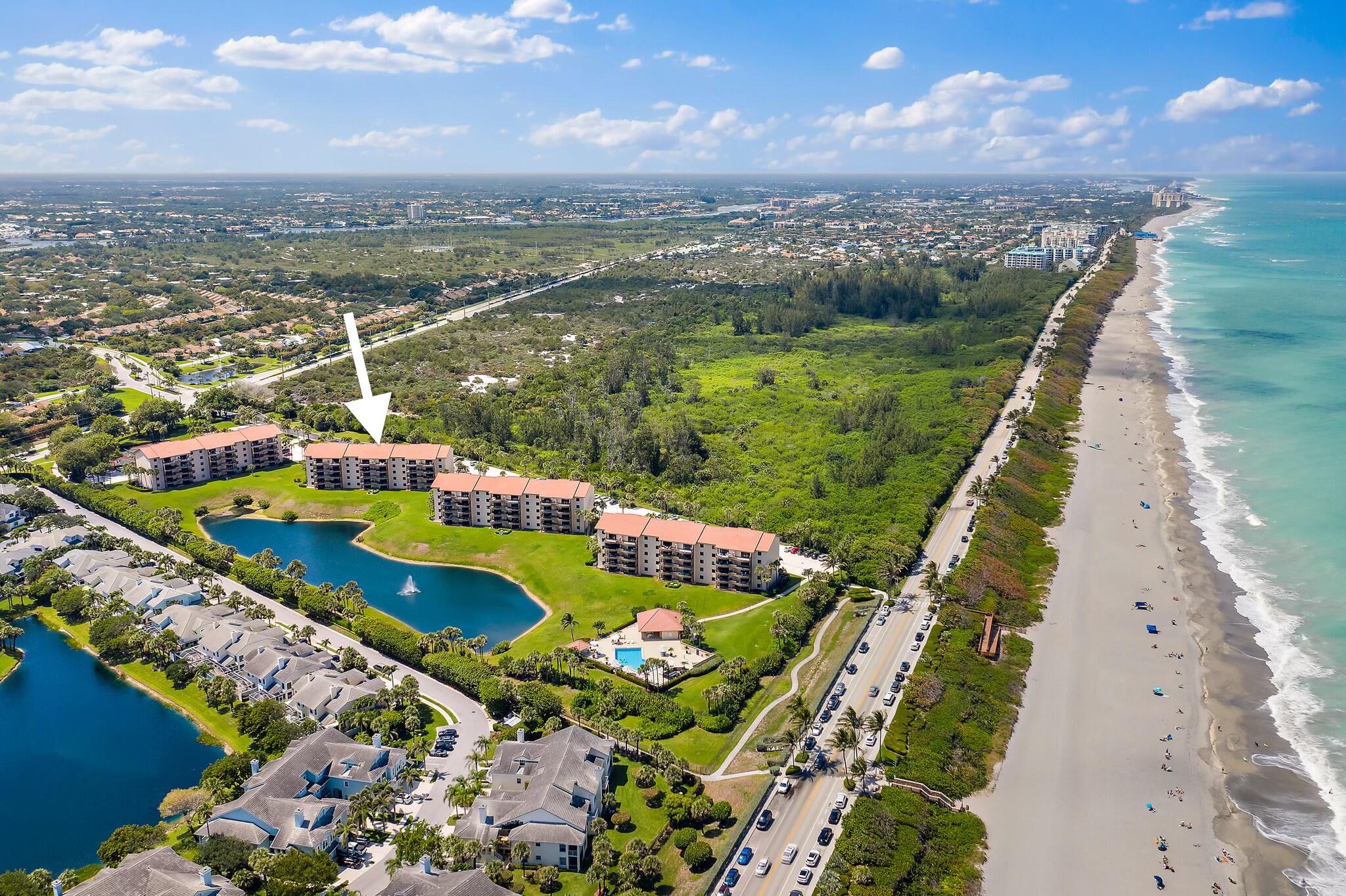 301 Ocean Blfs #202 Jupiter, FL 33477