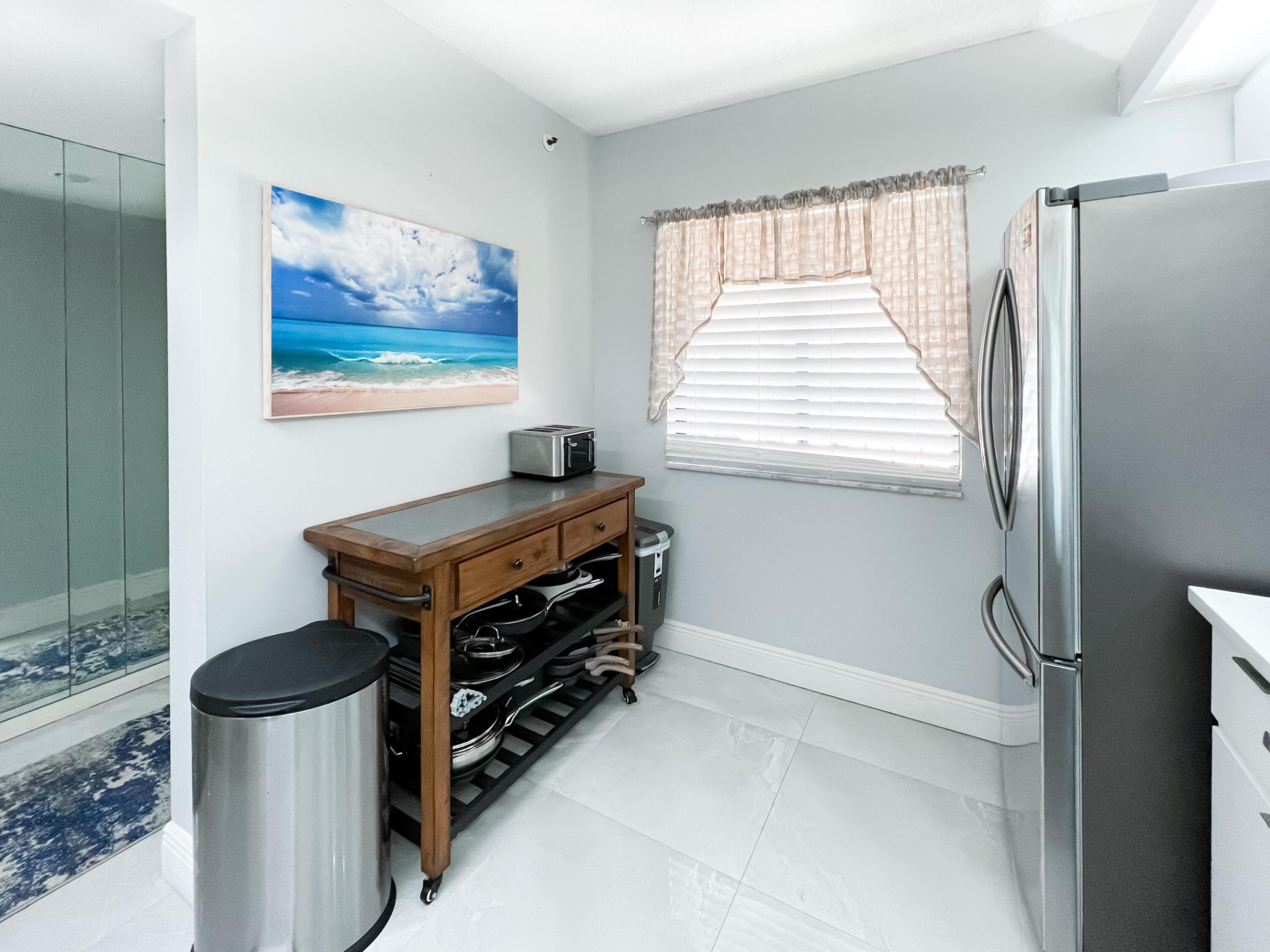 301 Ocean Blfs #202 Jupiter, FL 33477