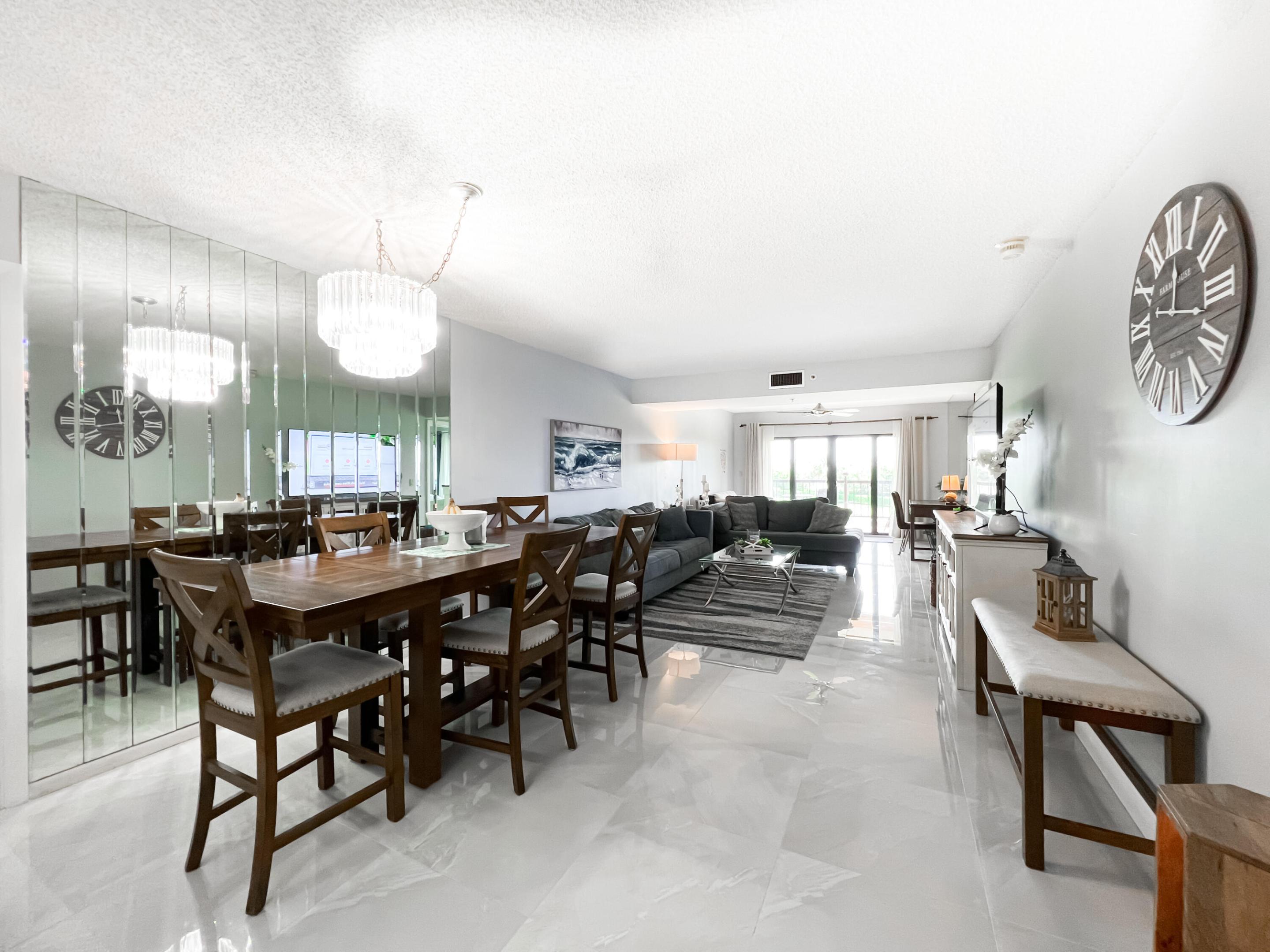 301 Ocean Blfs #202 Jupiter, FL 33477