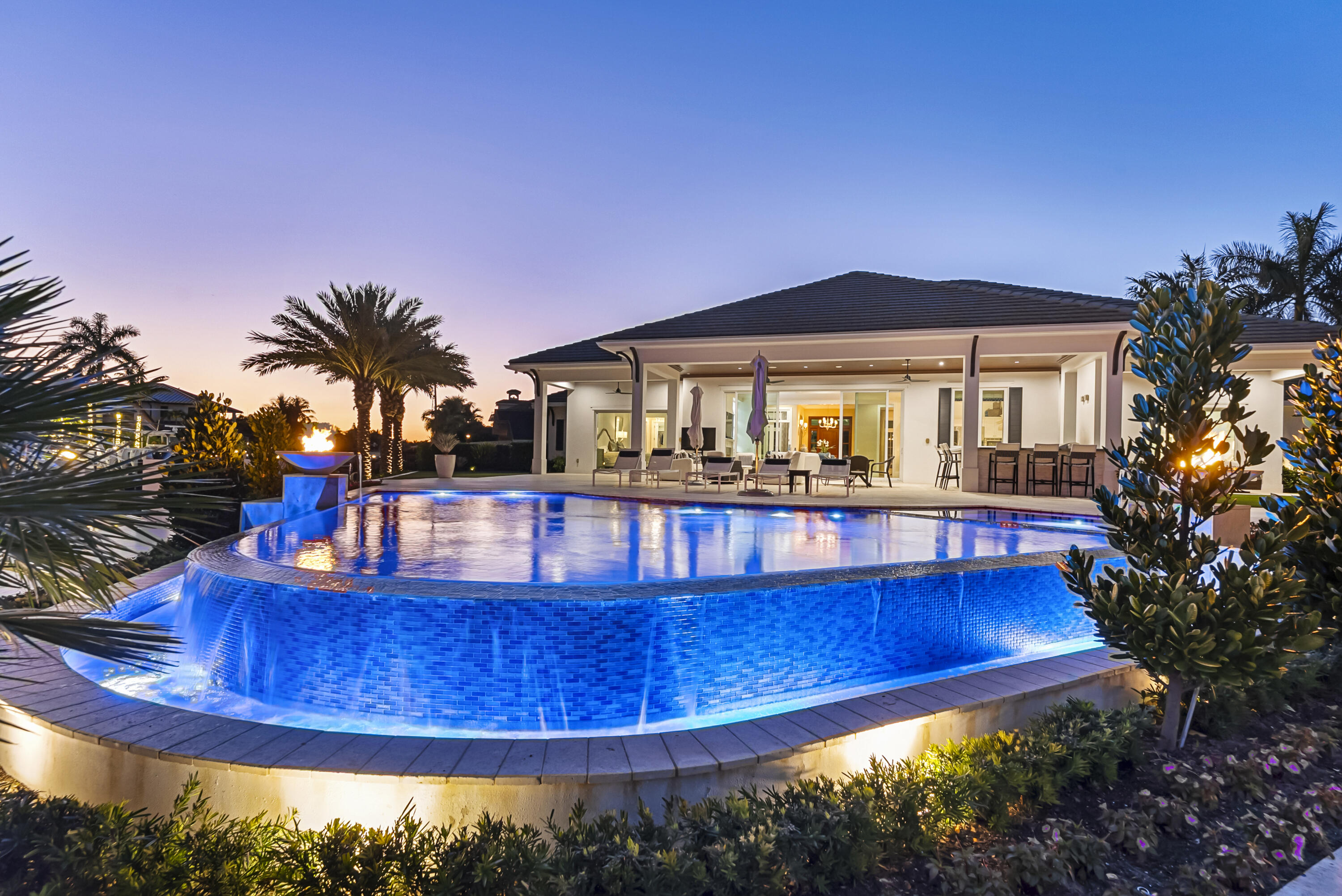 976 Cypress Delray Beach, FL 33483