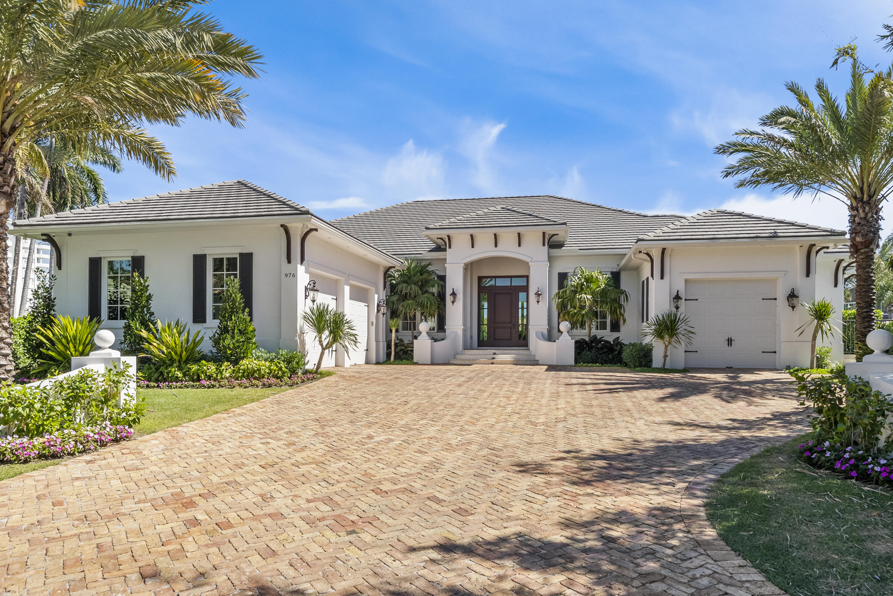 976 Cypress Delray Beach, FL 33483