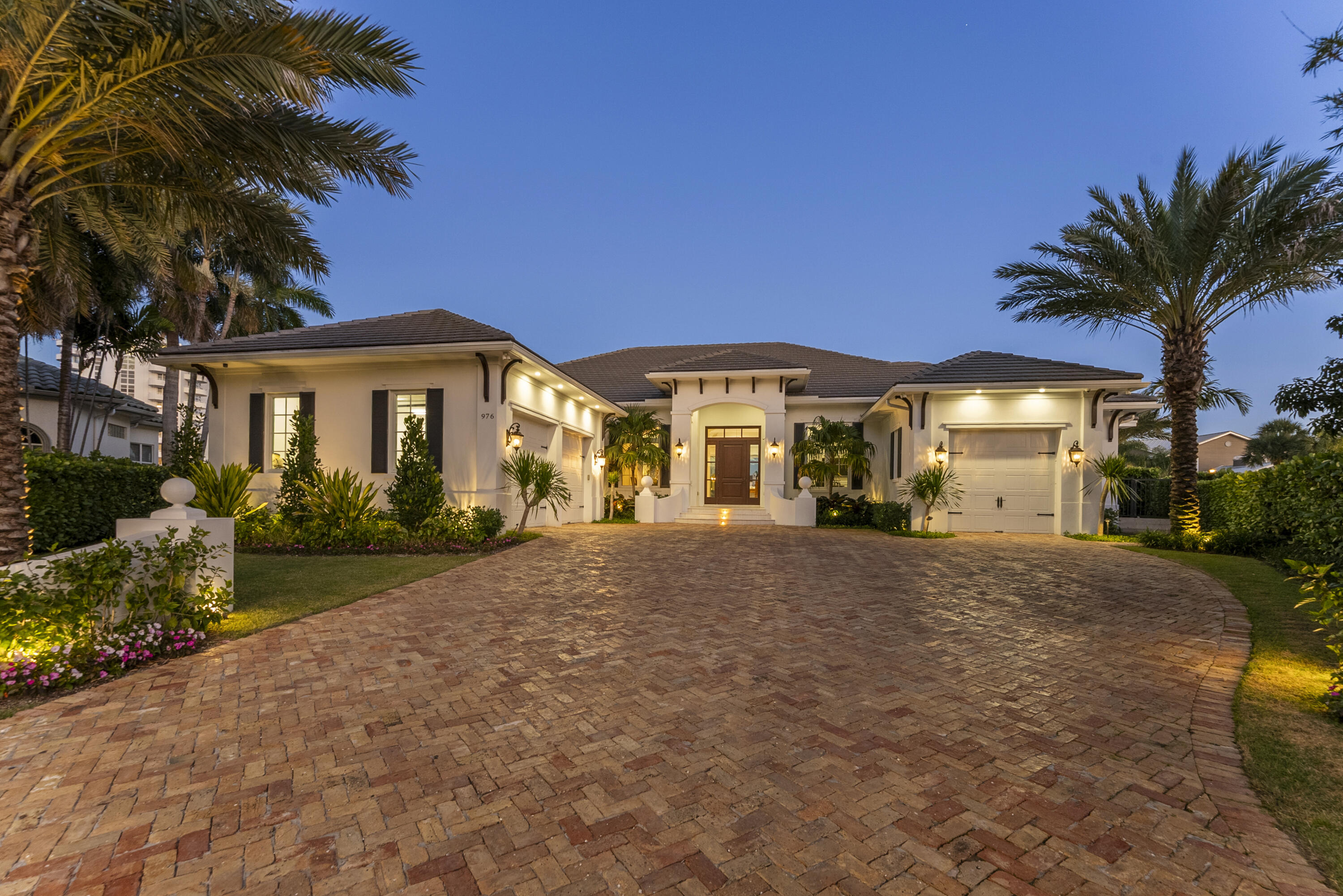 976 Cypress Delray Beach, FL 33483