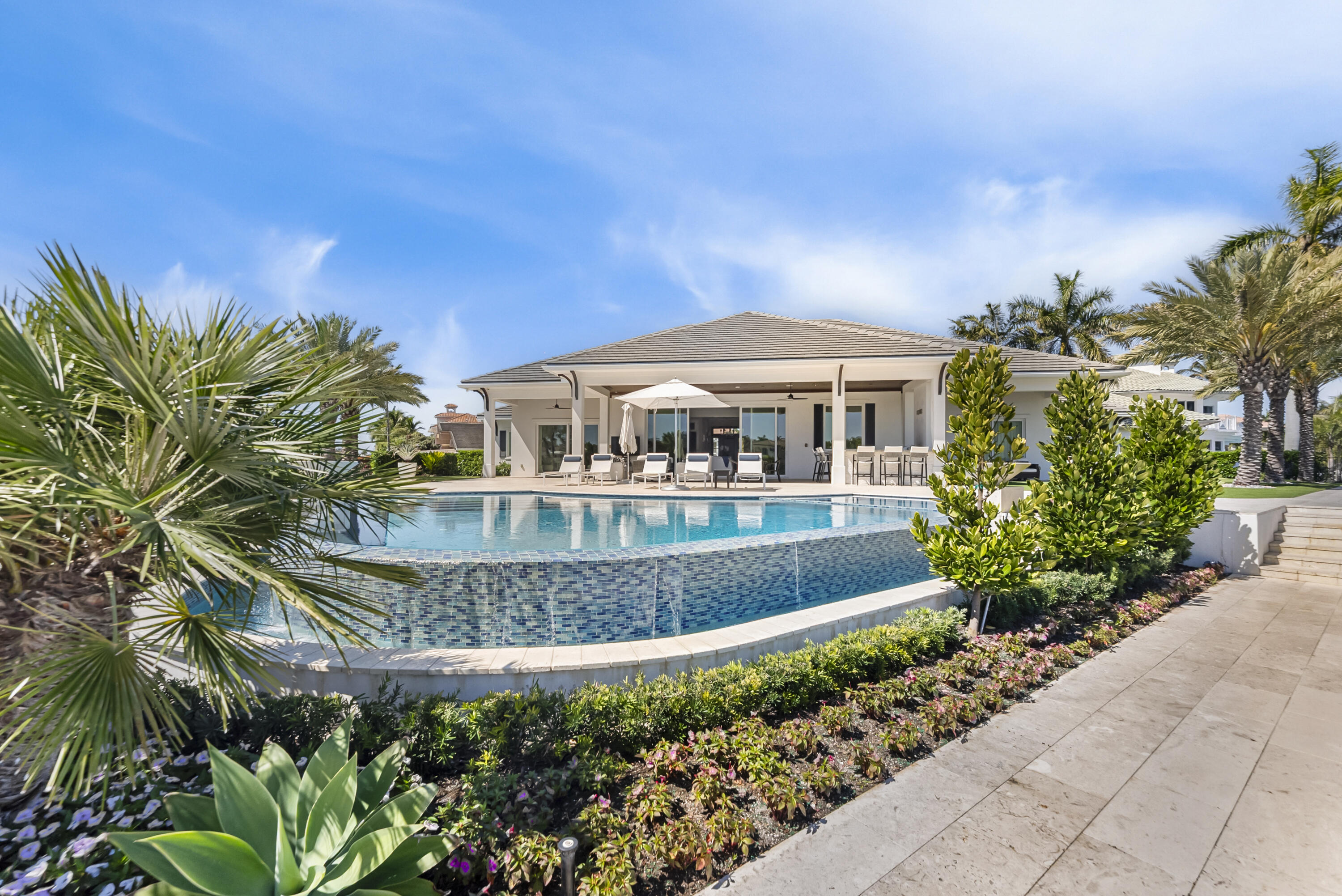 976 Cypress Delray Beach, FL 33483