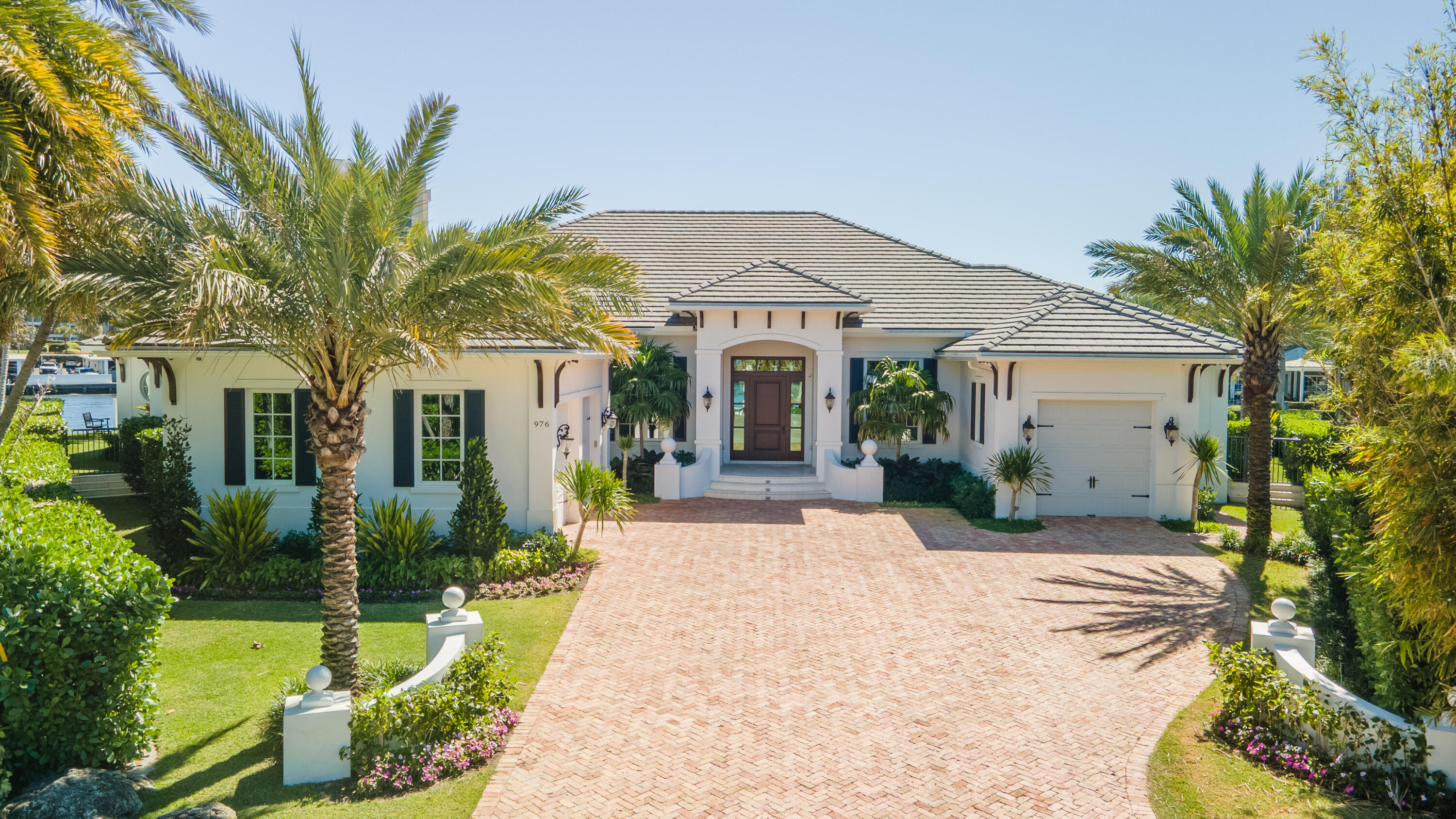 976 Cypress Delray Beach, FL 33483