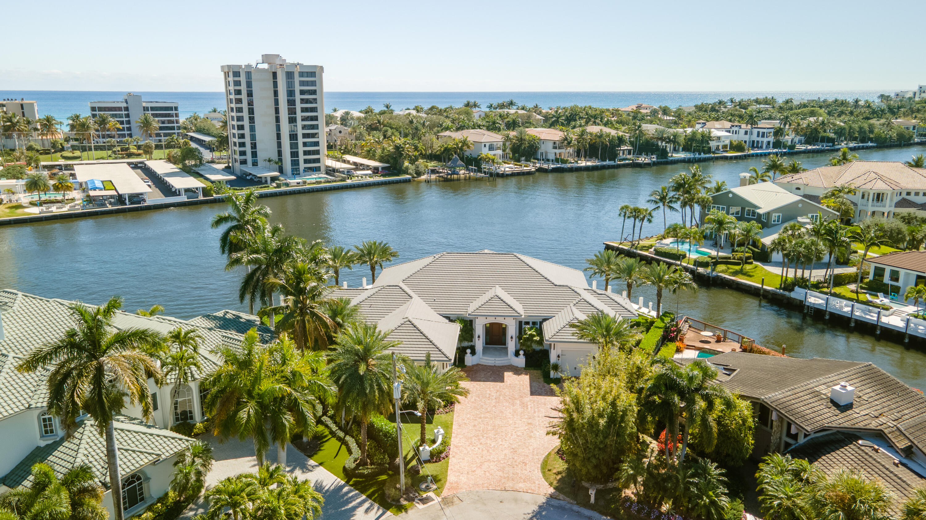 976 Cypress Delray Beach, FL 33483