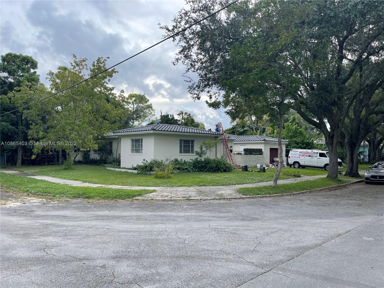102 NW 105th St