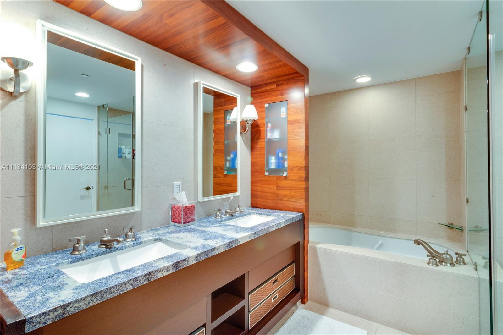 image The Carillon South Tower15