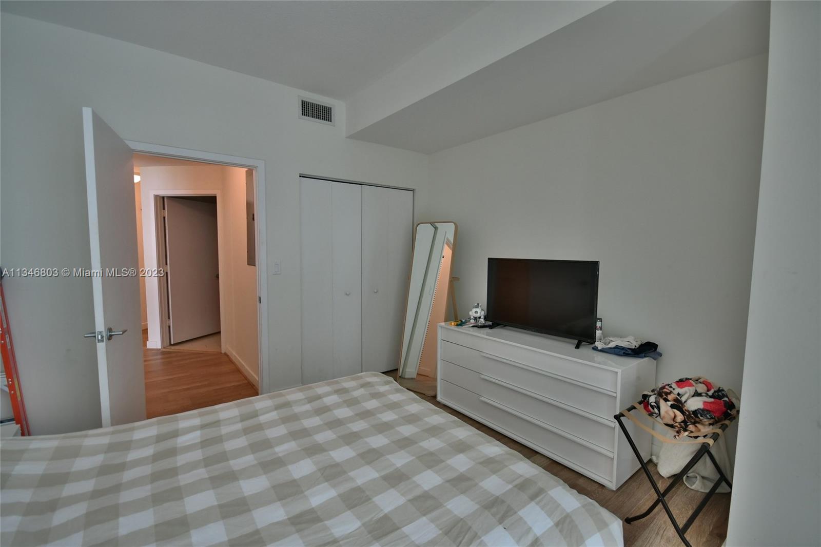 1111 SW 1st Ave #3514-N Miami, FL 33130